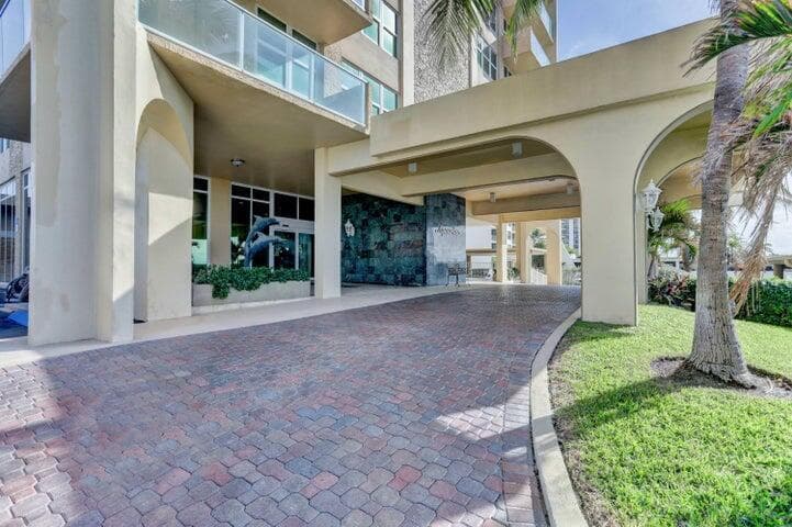 5440 N Ocean Drive 1502, Singer Island, FL 33404 — photo 32 of 35