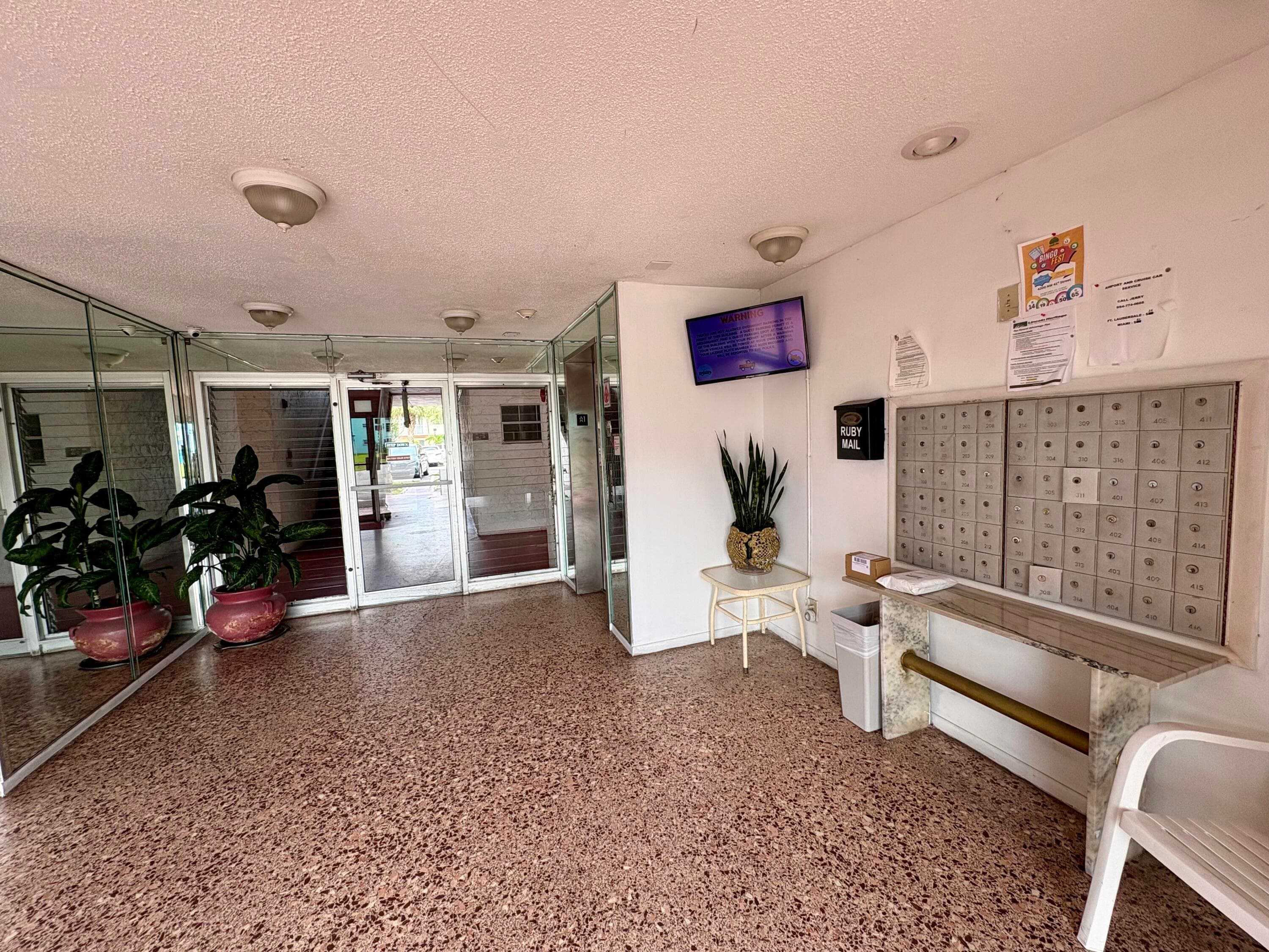 4140 NW 44th Avenue 411, Lauderdale Lakes, FL 33319 — photo 24 of 31