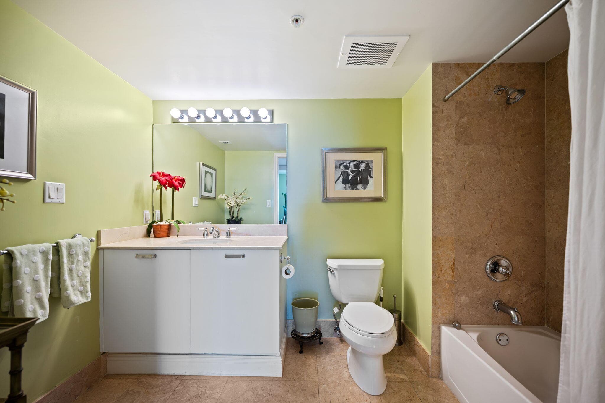 2011 N Ocean Boulevard 1606, Fort Lauderdale, FL 33305 — photo 22 of 35