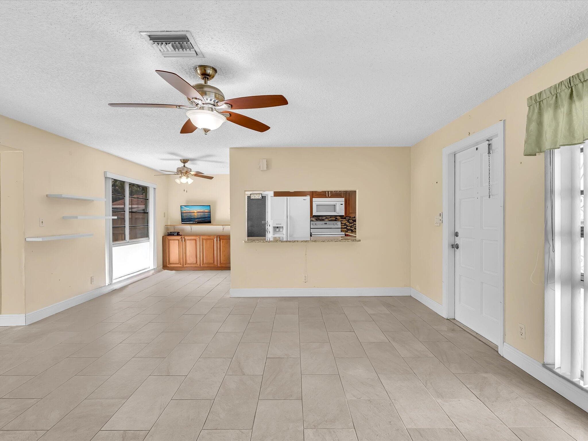 4041 NE 18th Terrace, Pompano Beach, FL 33064 — photo 16 of 55