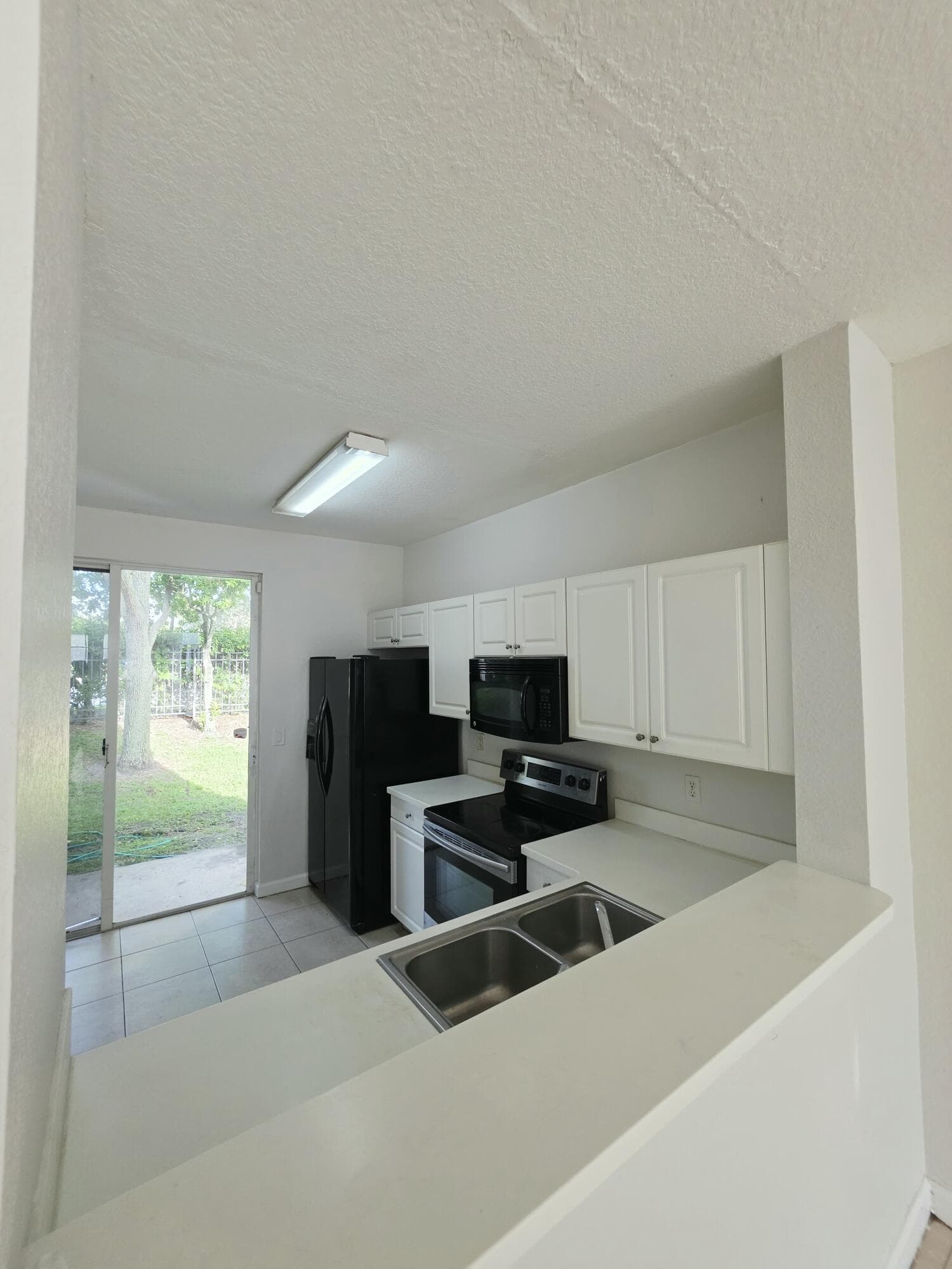 4154 Napoli Lake Drive, Riviera Beach, FL 33410 — photo 5 of 18