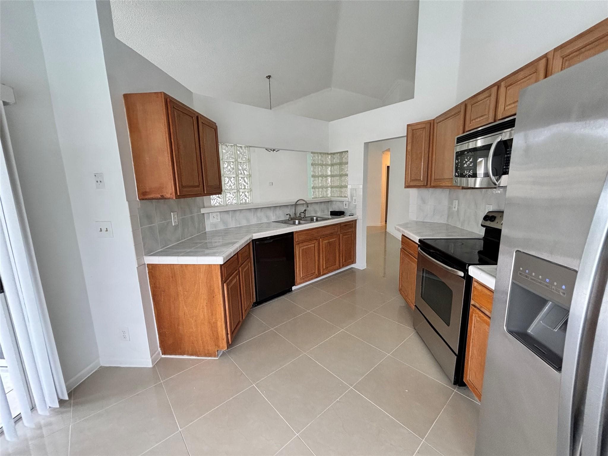 2990 NW 68th Avenue, Margate, FL 33063 — photo 14 of 42
