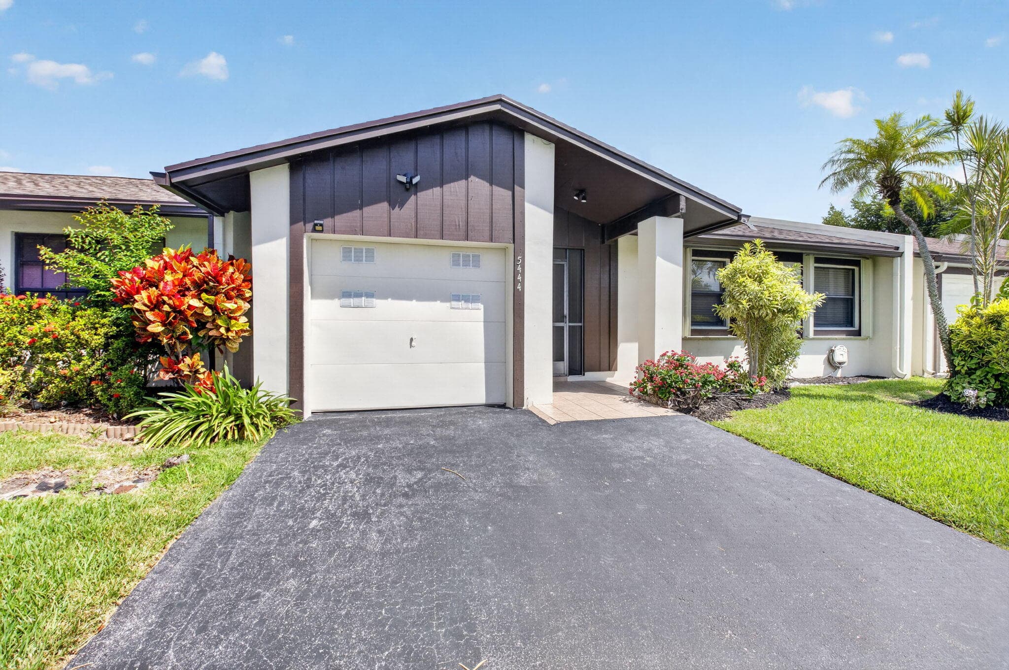 5444 Laurel Oak Street, Delray Beach, FL 33484 — photo 2 of 59