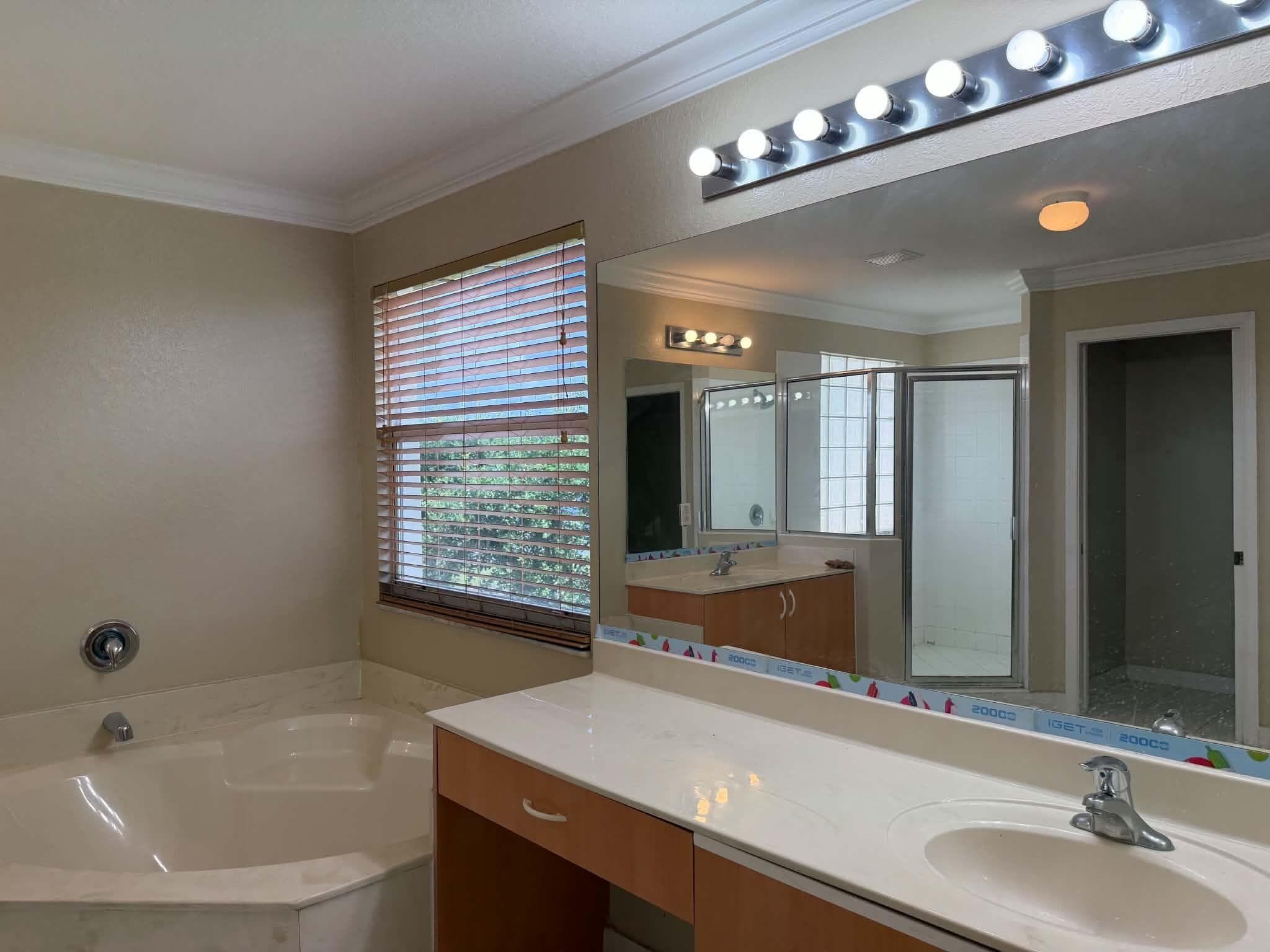 6355 Adriatic Way, West Palm Beach, FL 33413 — photo 17 of 33