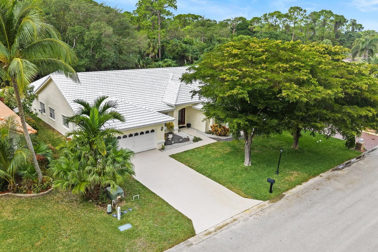 4080 NW 83rd Lane, Coral Springs, FL 33065 — photo 7 of 44