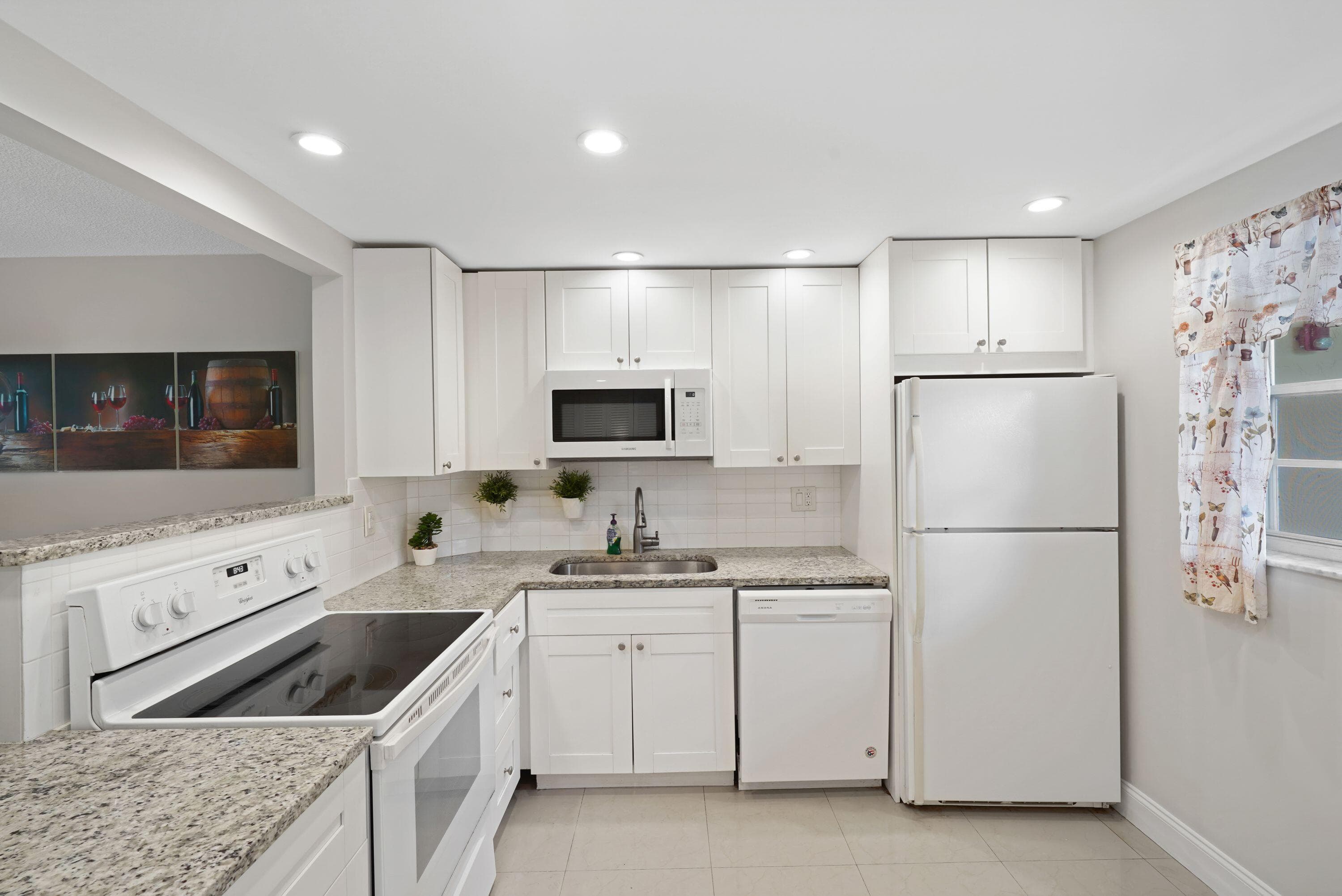 100 Berkley Road 109, Hollywood, FL 33024 — photo 5 of 54