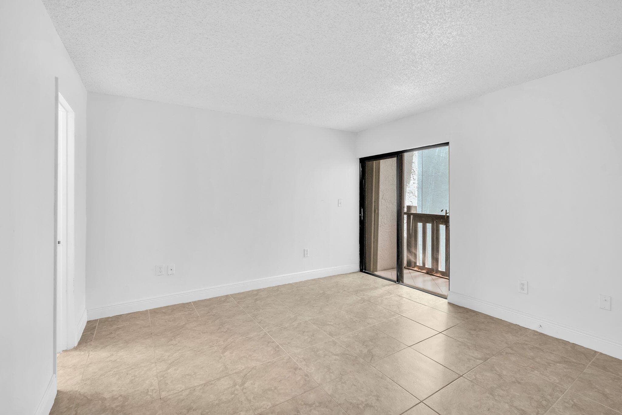 1021 Mockingbird Lane 303, Plantation, FL 33324 — photo 22 of 31