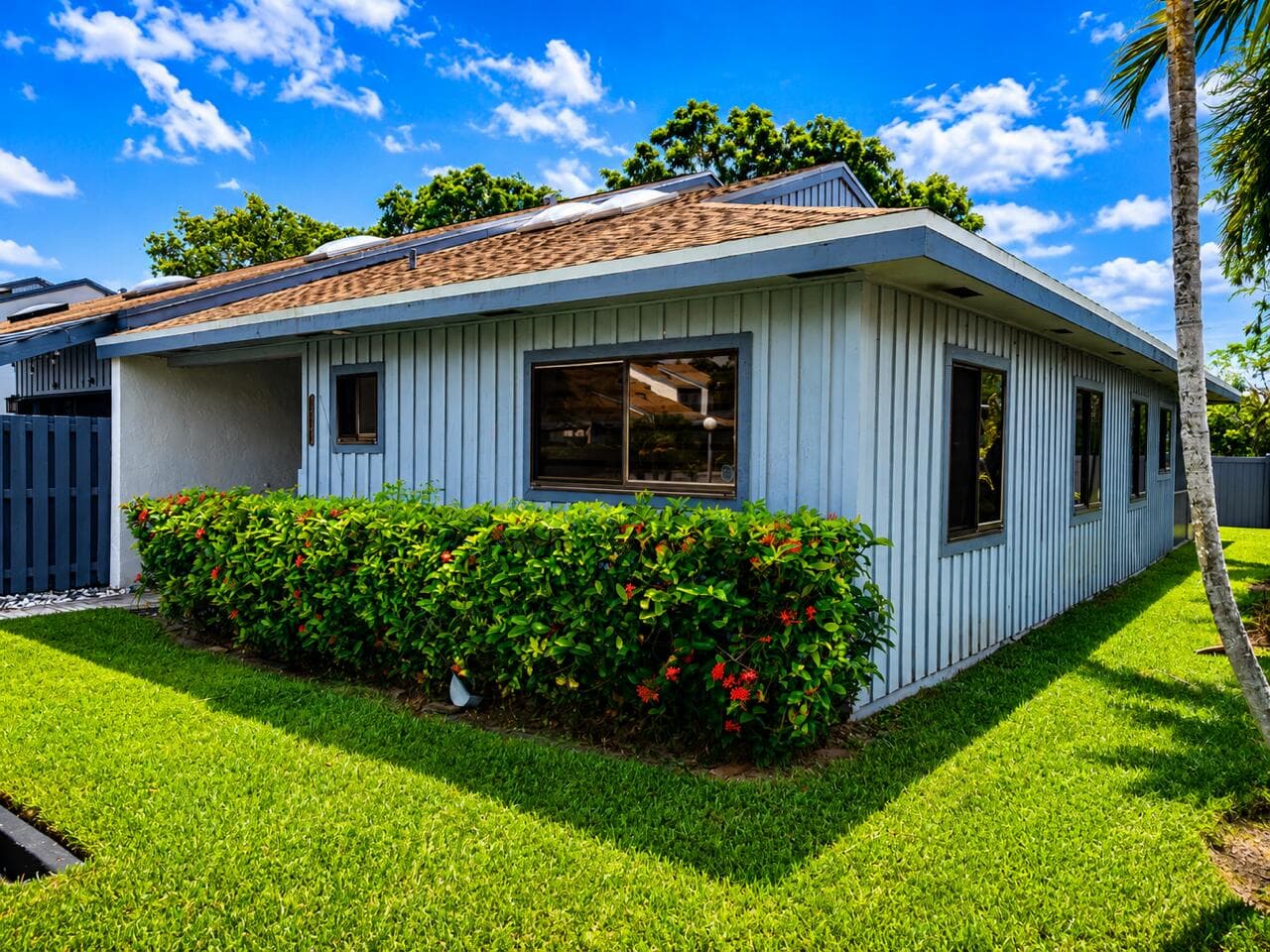 1541 N 14th Terrace, Hollywood, FL 33020 — photo 17 of 85