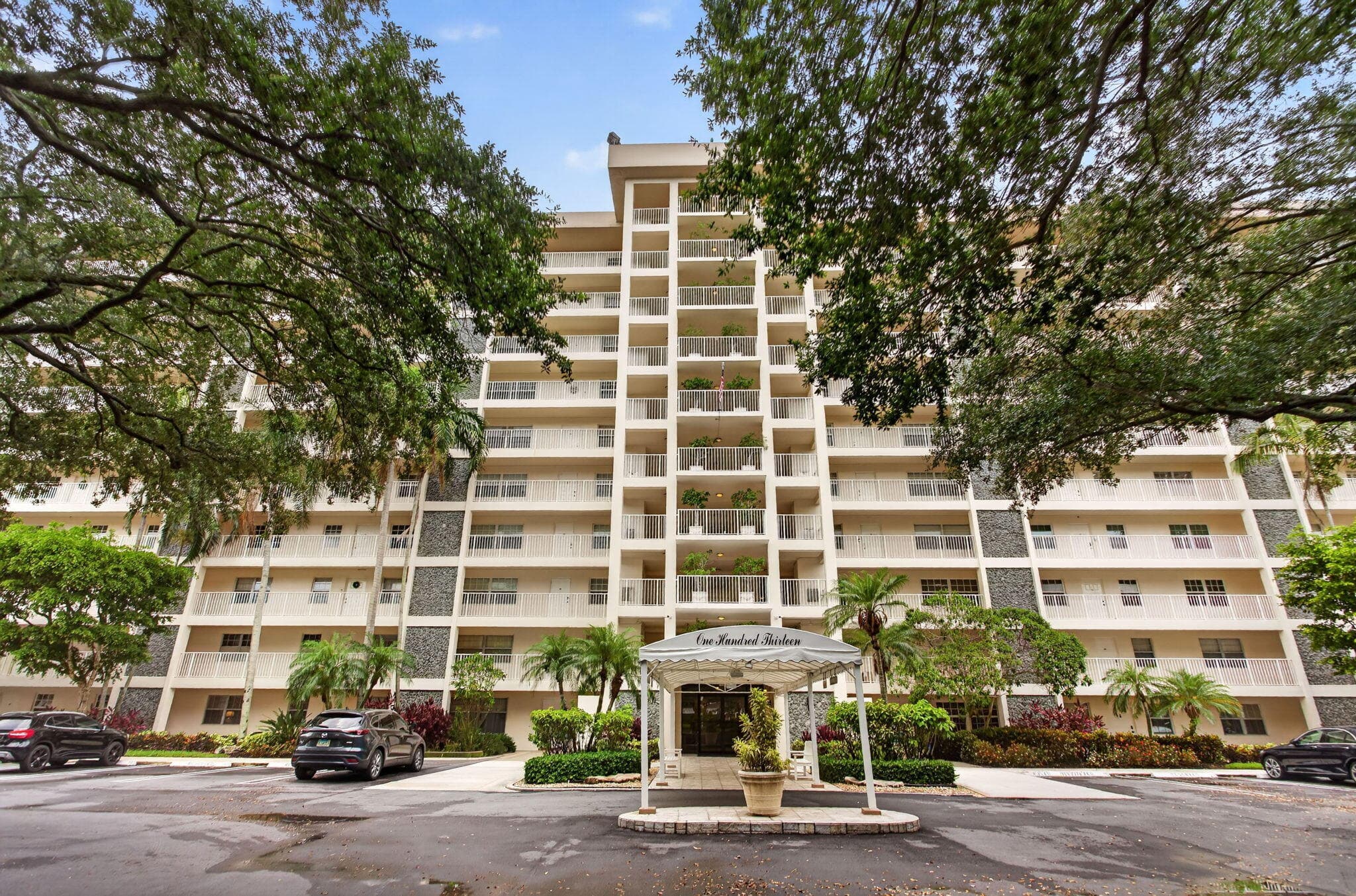 3520 Oaks Way 110, Pompano Beach, FL 33069 — photo 2 of 54