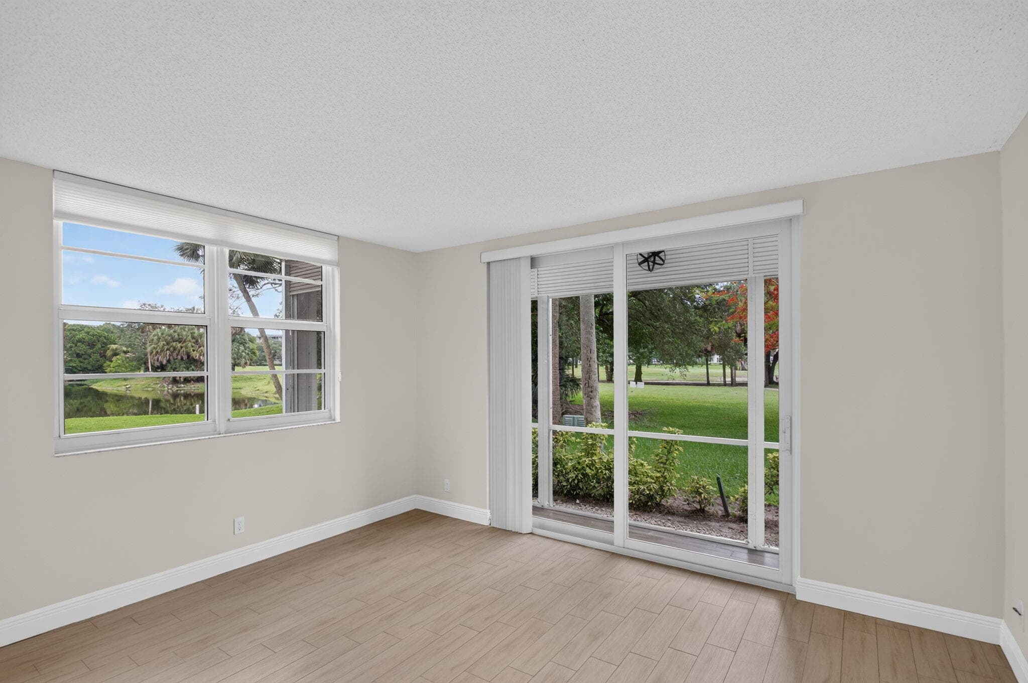 3520 Oaks Way 110, Pompano Beach, FL 33069 — photo 19 of 54