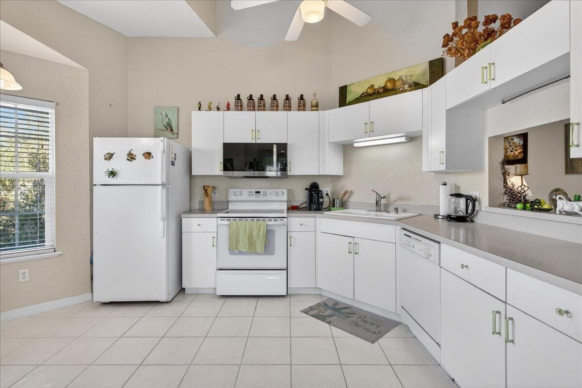 1810 Waterford Drive 6, Vero Beach, FL 32966 — photo 8 of 36