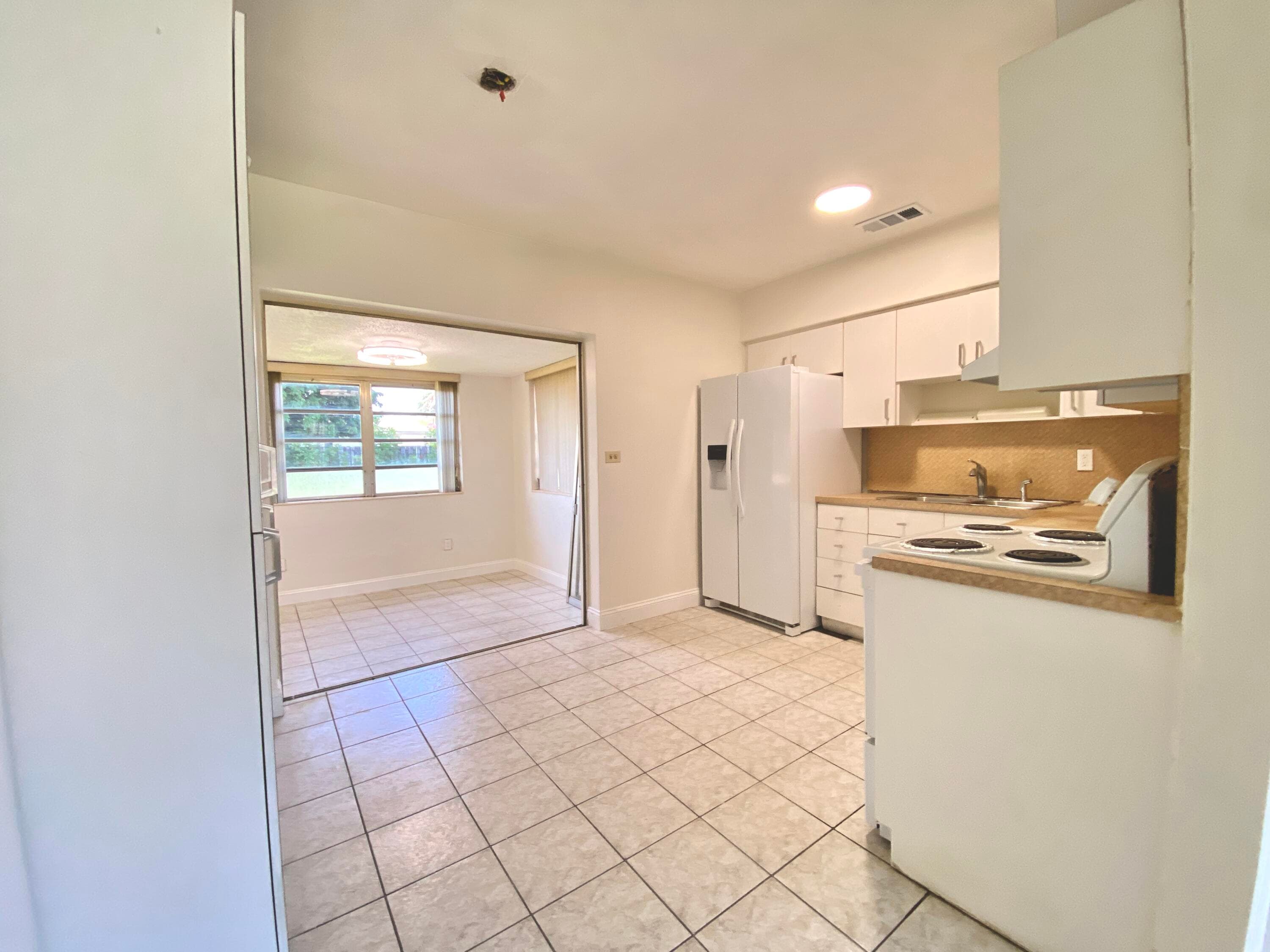 6751 Liberty Street, Hollywood, FL 33024 — photo 13 of 27