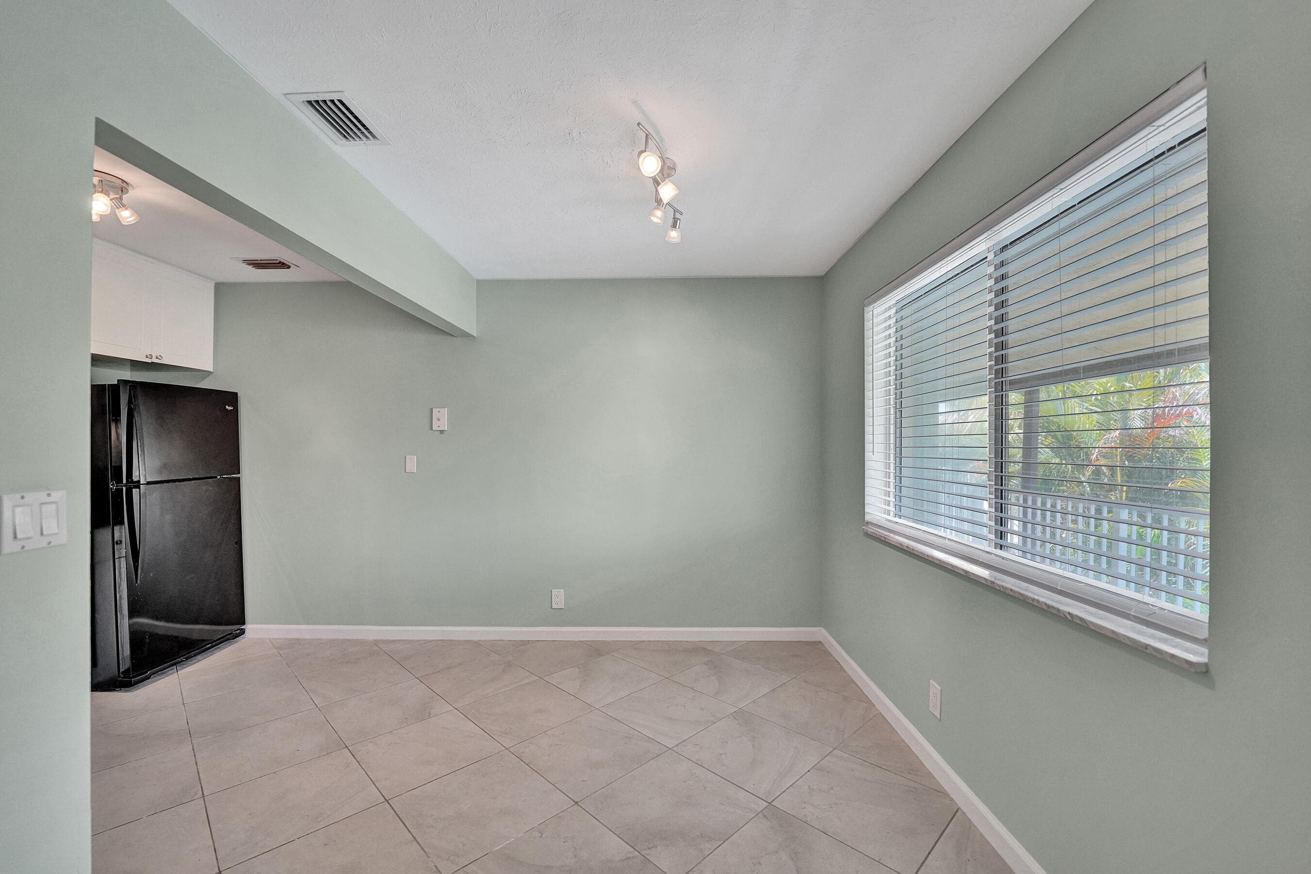 1250 Miami Road 11, Fort Lauderdale, FL 33316 — photo 12 of 38