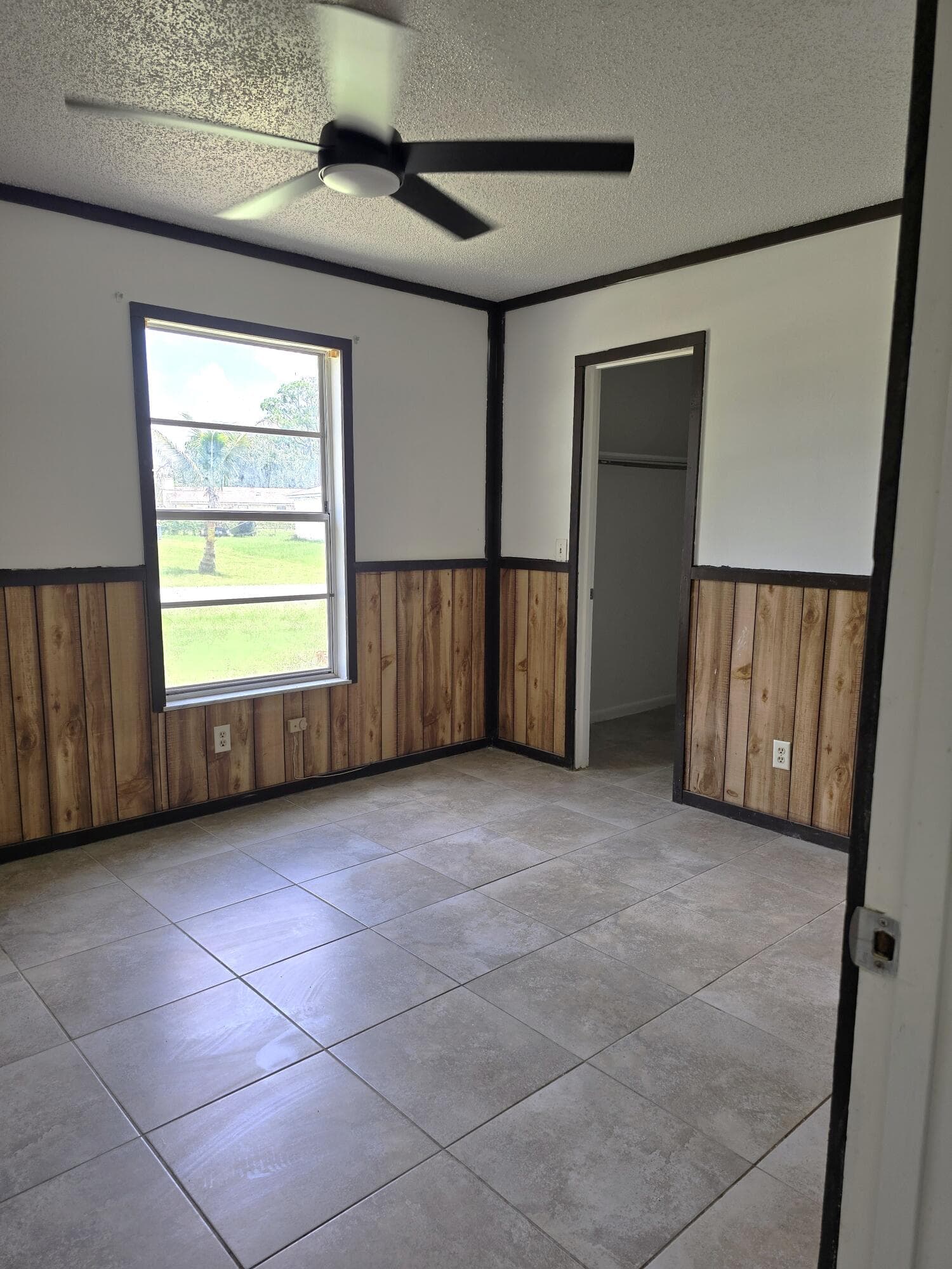 582 NW Sherbrooke Avenue, Port St. Lucie, FL 34983 — photo 9 of 17