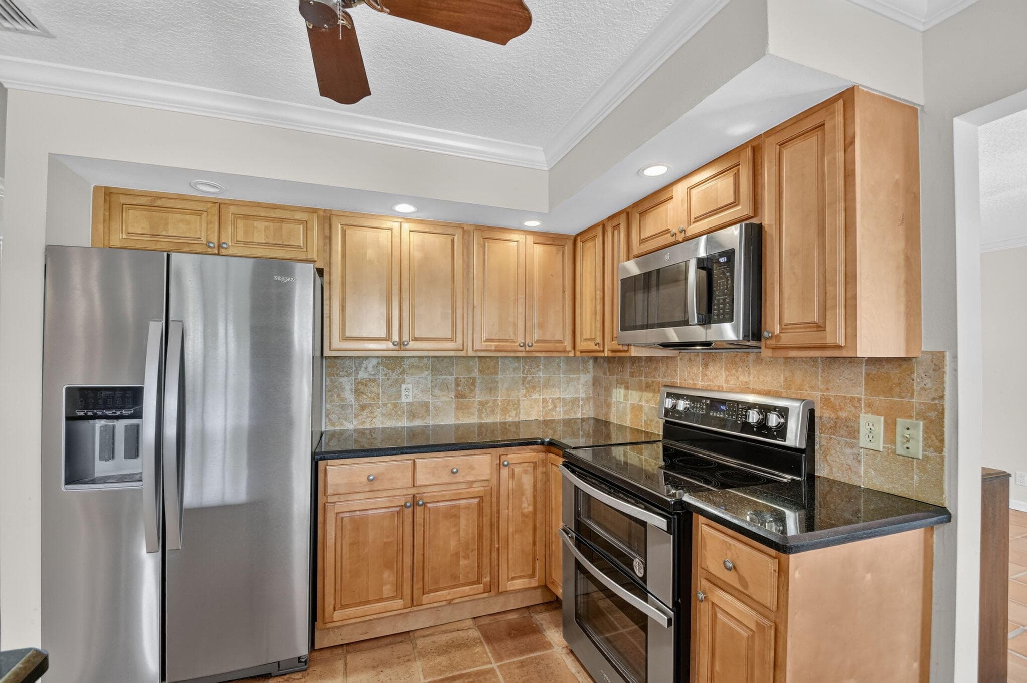 2400 SW 23rd Cranbrook Drive, Boynton Beach, FL 33436 — photo 16 of 106