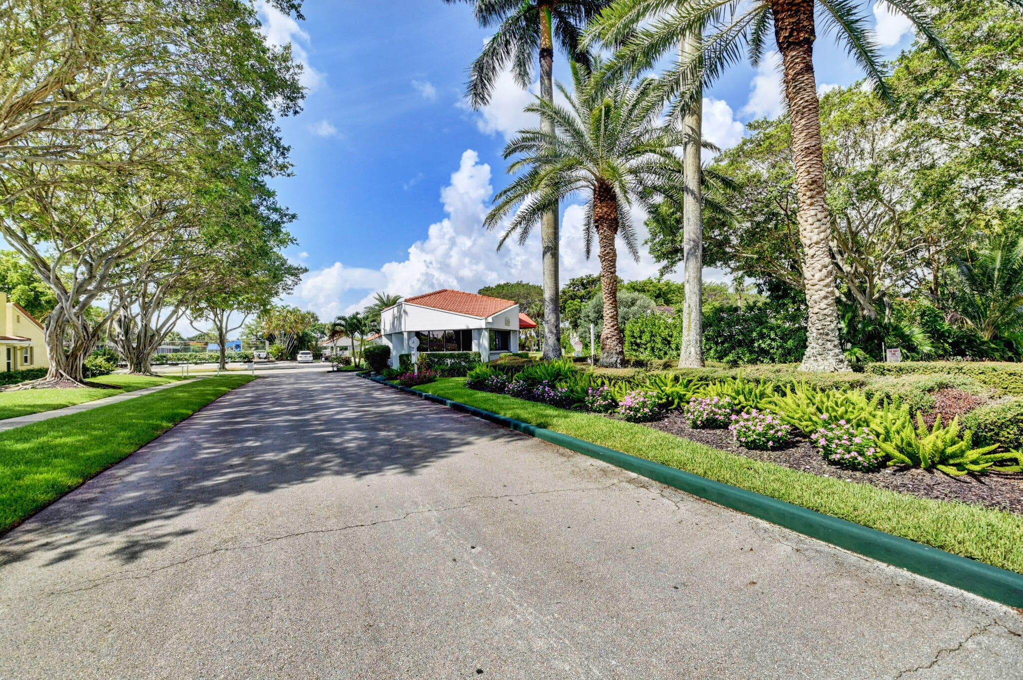 2400 SW 23rd Cranbrook Drive, Boynton Beach, FL 33436 — photo 91 of 106