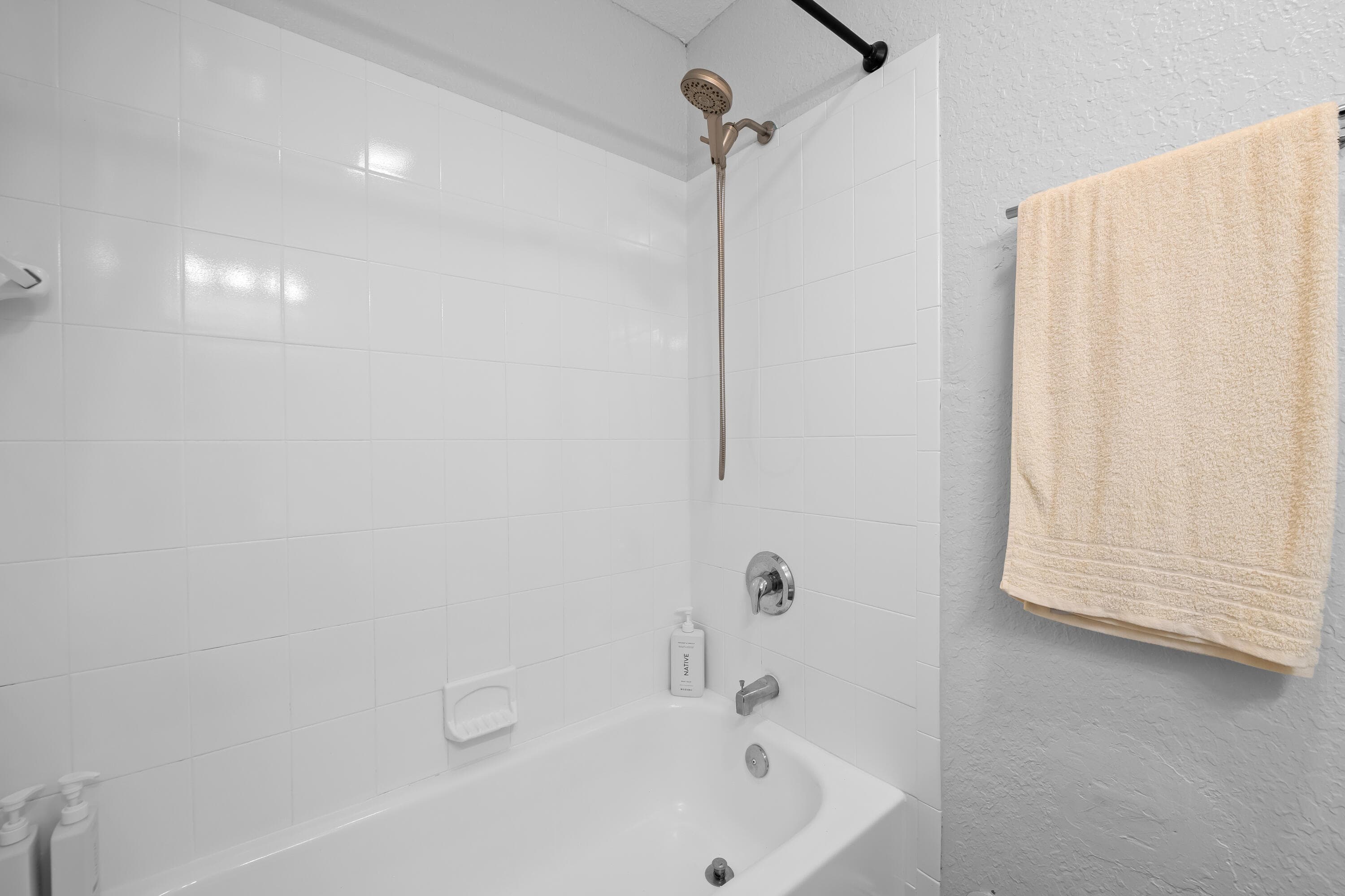 1534 NW 3rd Avenue, Fort Lauderdale, FL 33311 — photo 13 of 19