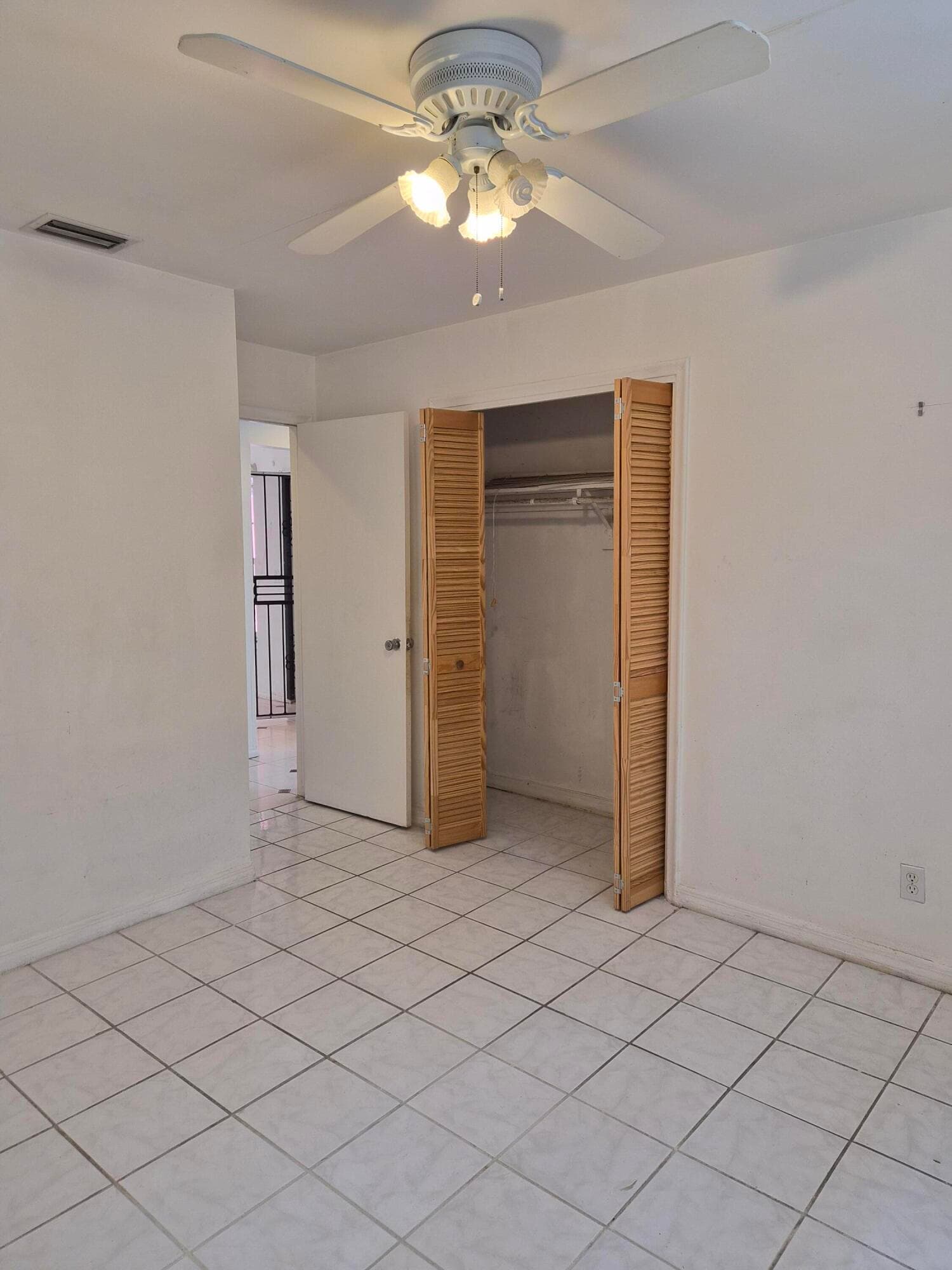 4960 NW 16th Street, Lauderhill, FL 33313 — photo 24 of 45