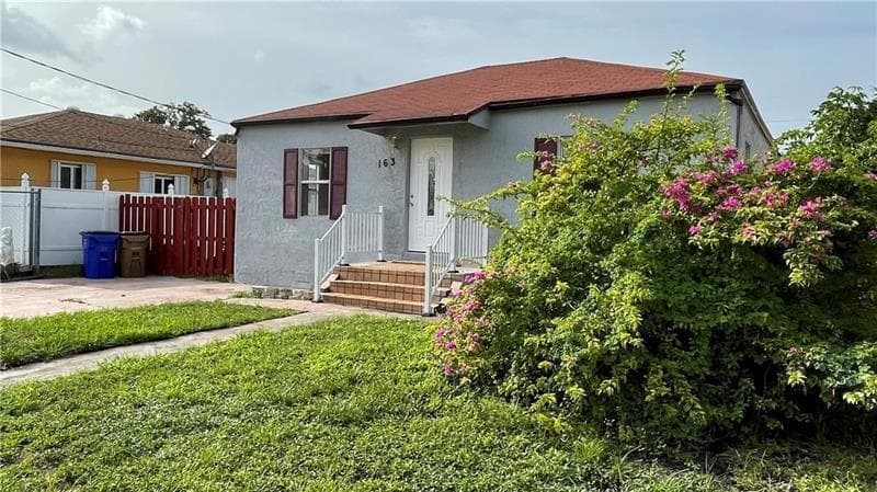 163 SW 5th Street, Deerfield Beach, FL 33441 — photo 3 of 19