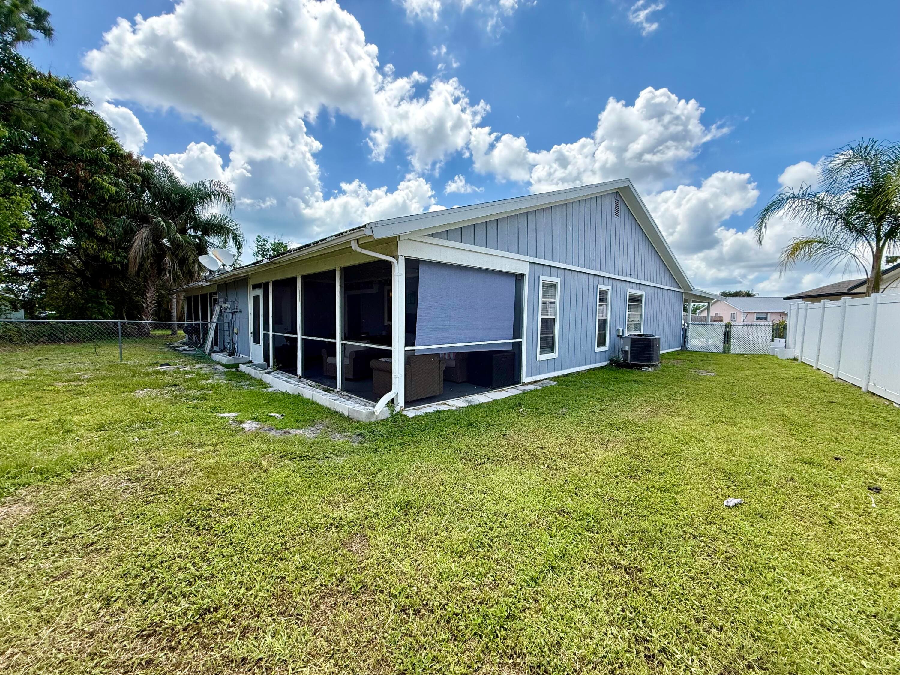 4441-4443 SE Village Road, Stuart, FL 34997 — photo 14 of 31