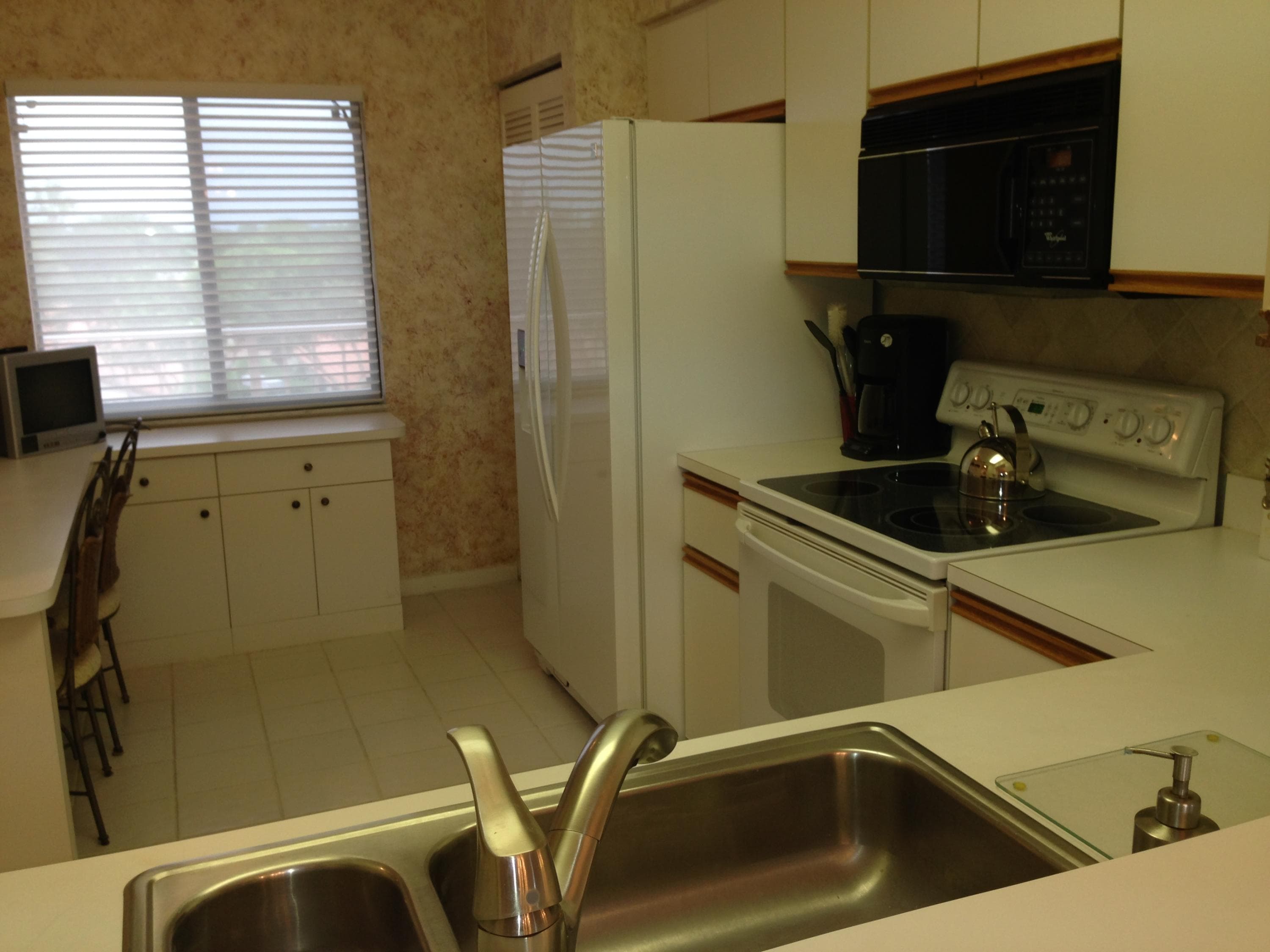 6193 Pointe Regal Circle 404, Delray Beach, FL 33484 — photo 5 of 22