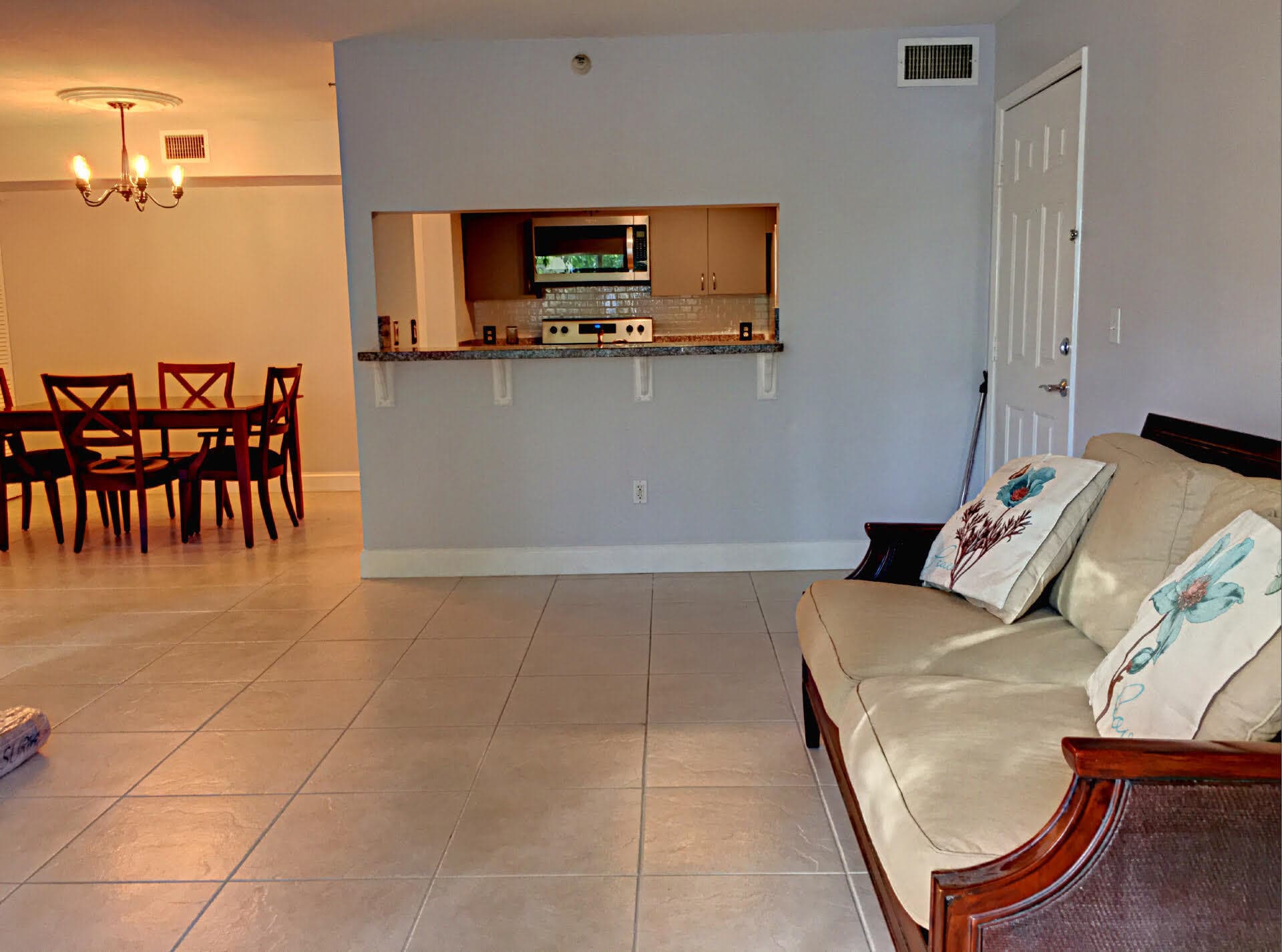 160 Yacht Club Way 210, Hypoluxo, FL 33462 — photo 10 of 13