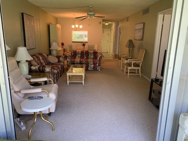 Condominium in Boynton Beach — photo 23 of 28