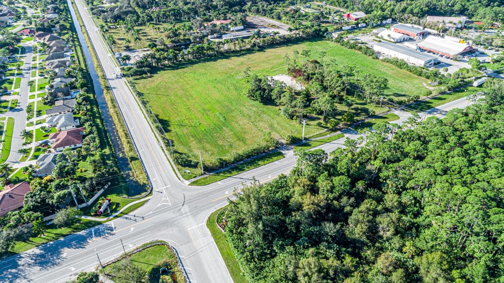 12900 Okeechobee Boulevard, Loxahatchee Groves, FL 33470 — photo 12 of 18
