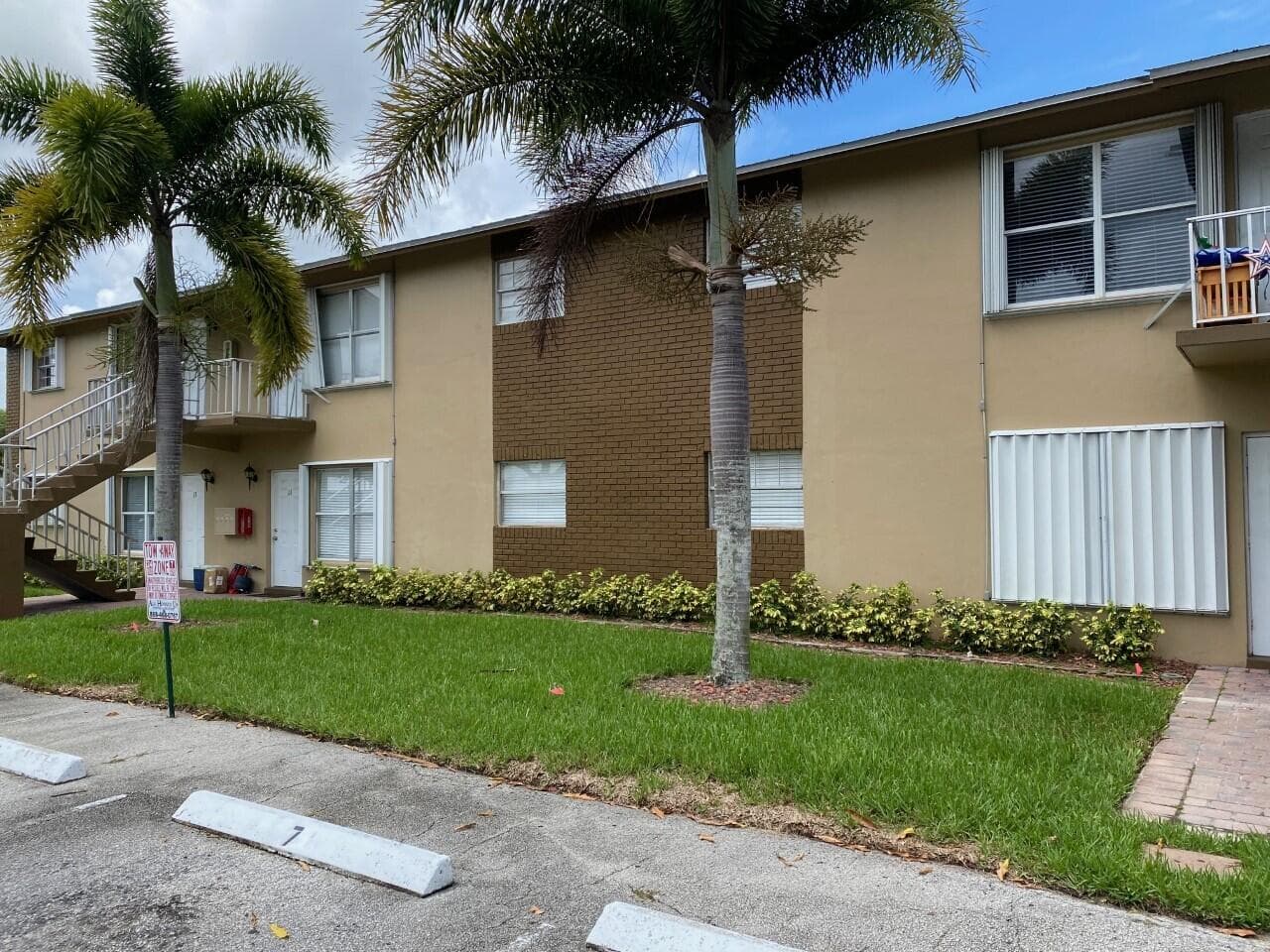3 SW Hideaway Place, Stuart, FL 34994 — photo 1 of 37