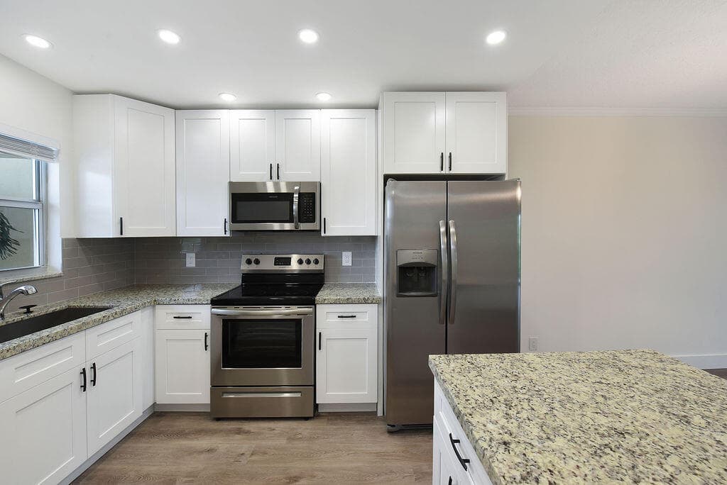 1400 NE 57th Court 205, Fort Lauderdale, FL 33334 — photo 13 of 29