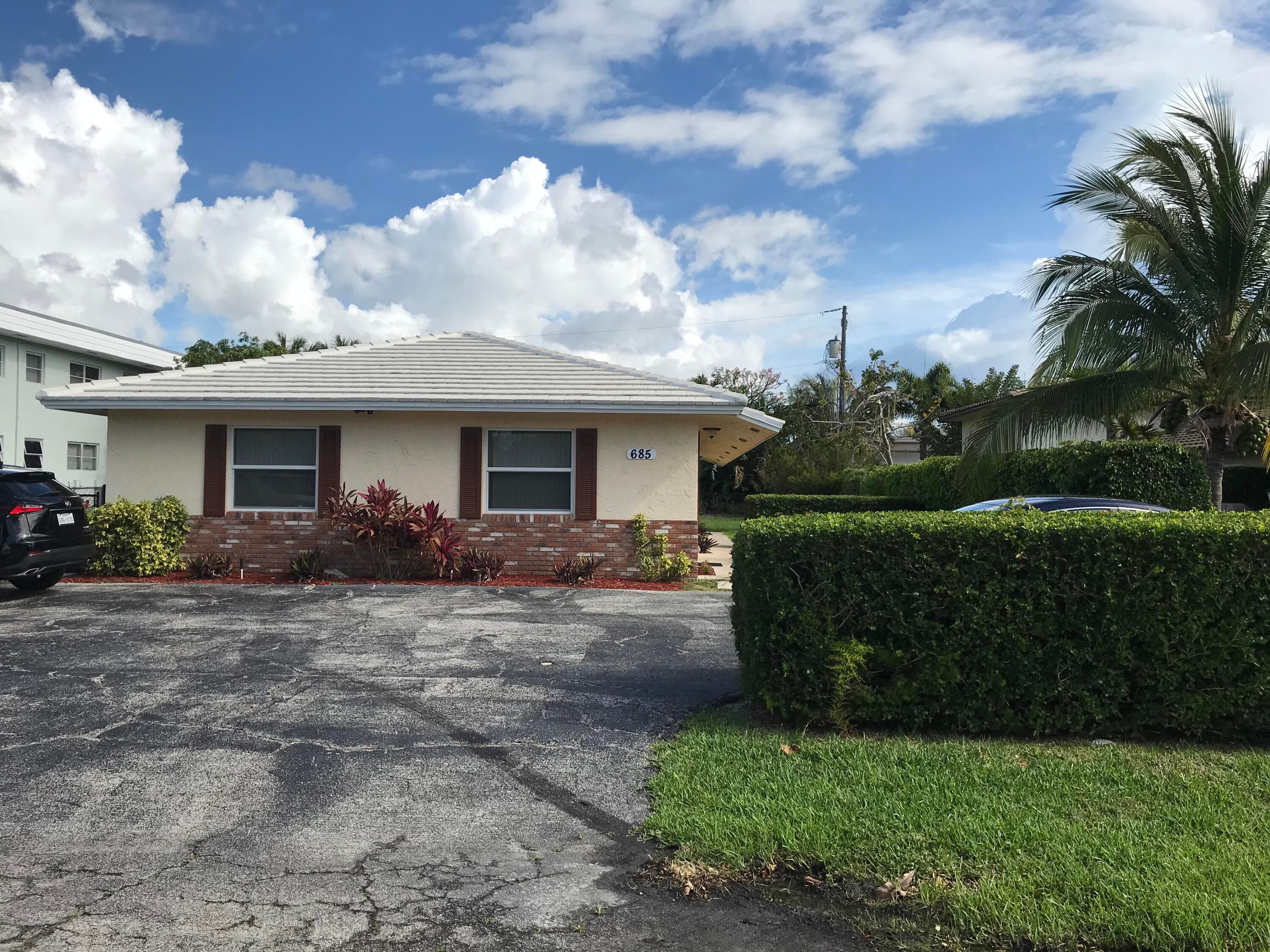 685 Glouchester Street S, Boca Raton, FL 33487 — photo 8 of 8