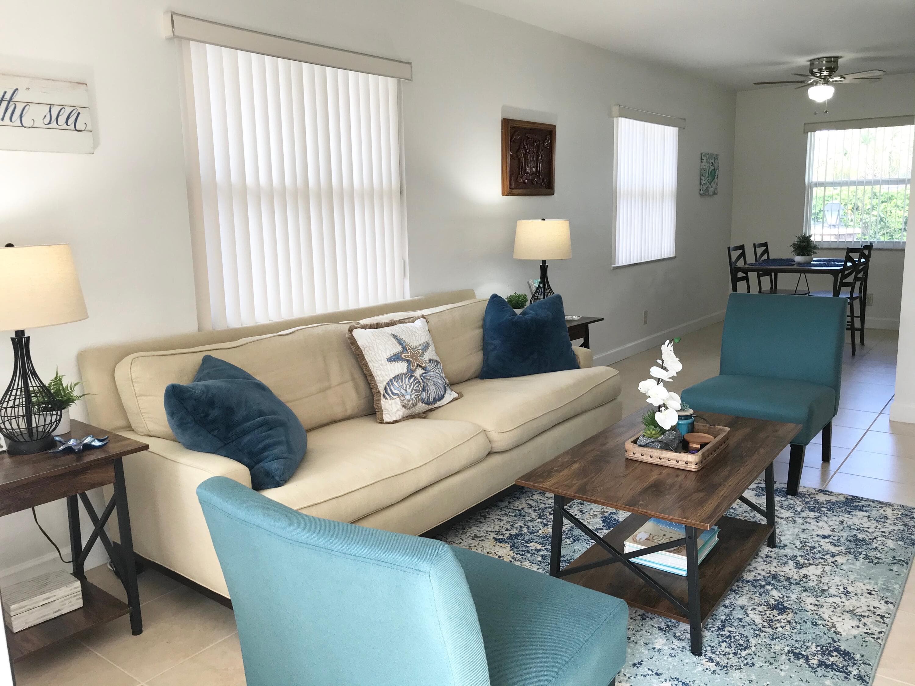 685 Glouchester Street S, Boca Raton, FL 33487 — photo 4 of 8