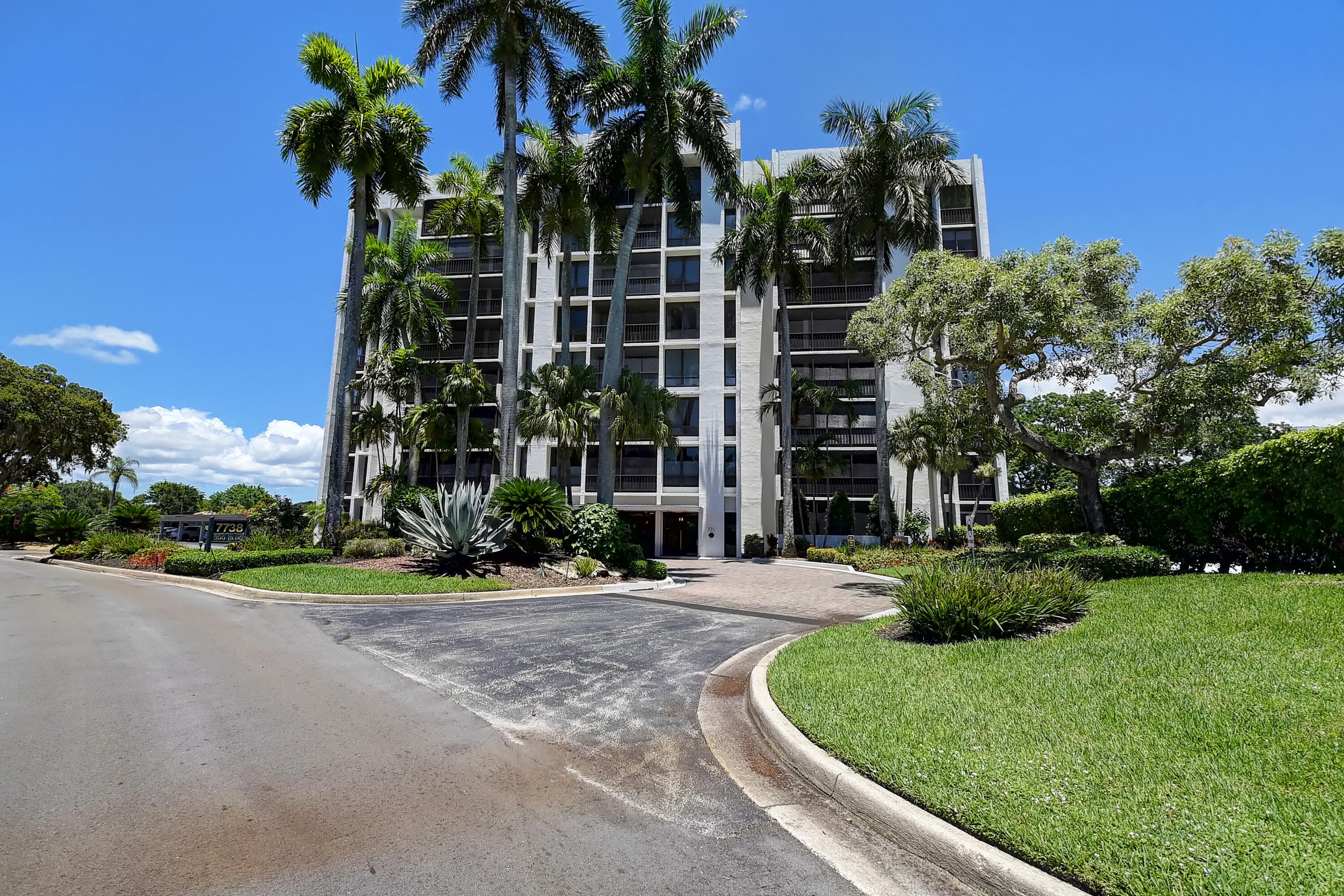 7738 Lakeside Boulevard 353, Boca Raton, FL 33434 — photo 3 of 76