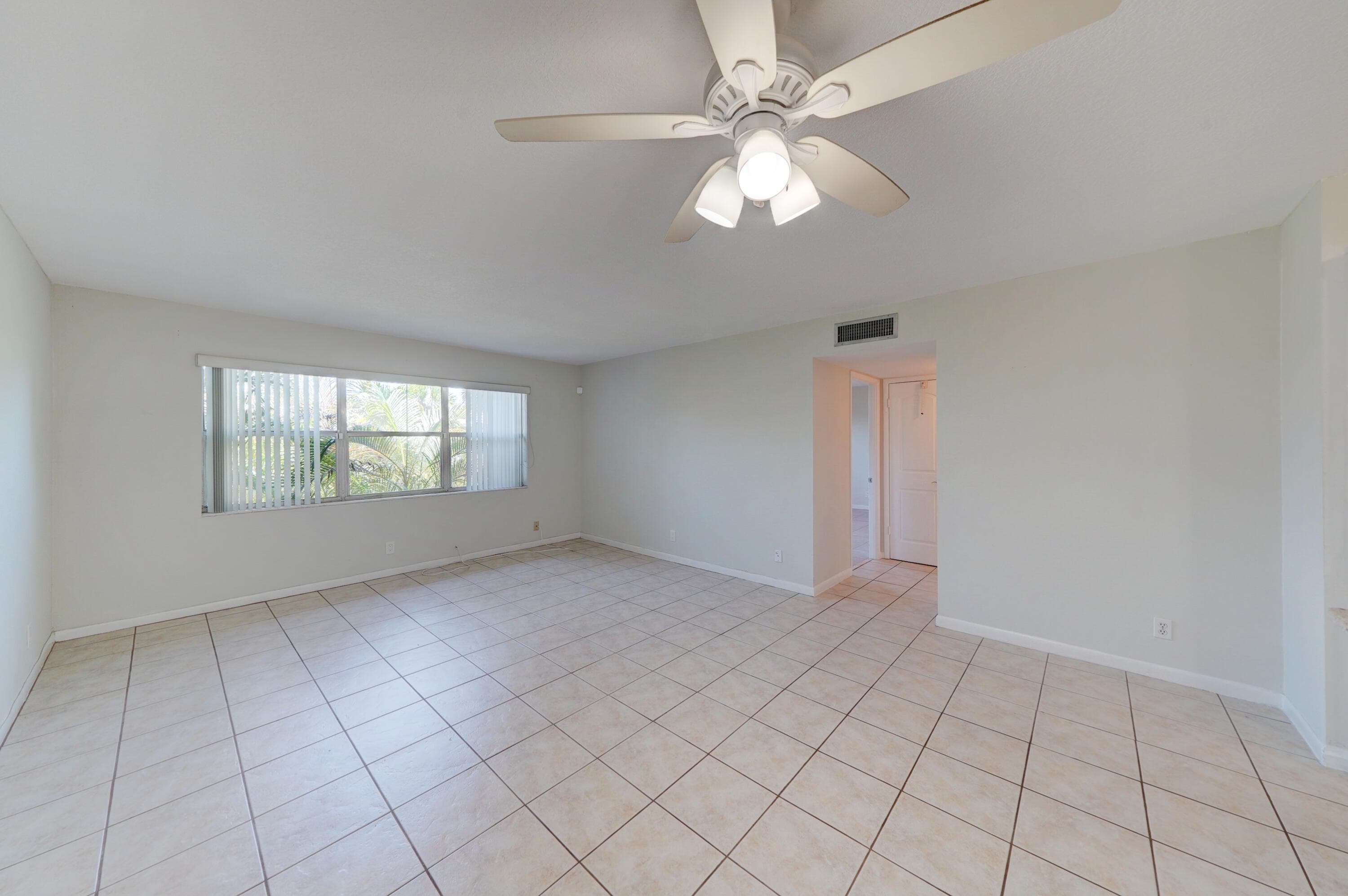550 SE 2nd Avenue G27, Deerfield Beach, FL 33441 — photo 10 of 20