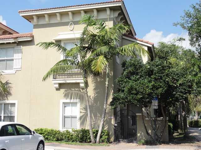 101 Lake Monterey Circle, Boynton Beach, FL 33426 — photo 1 of 39
