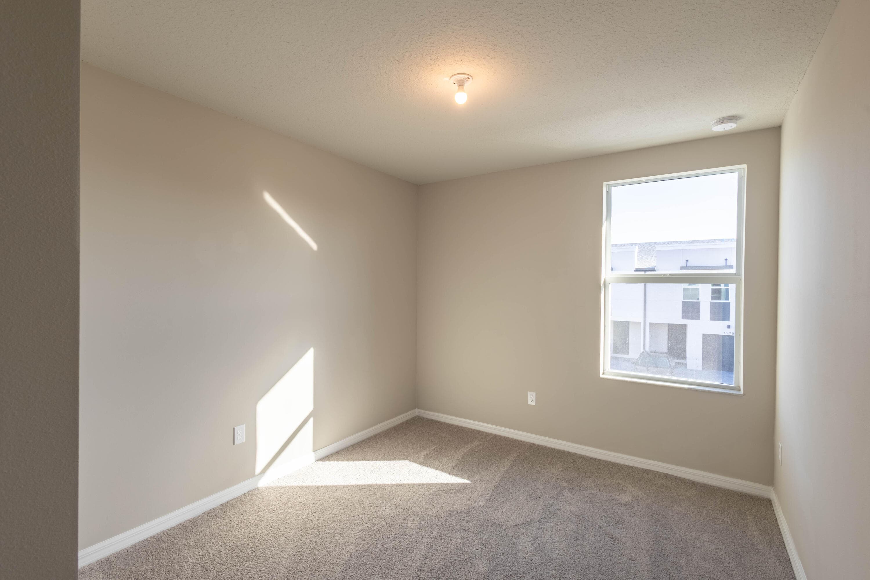 3569 San Bernardino Way, Palm Springs, FL 33461 — photo 13 of 27