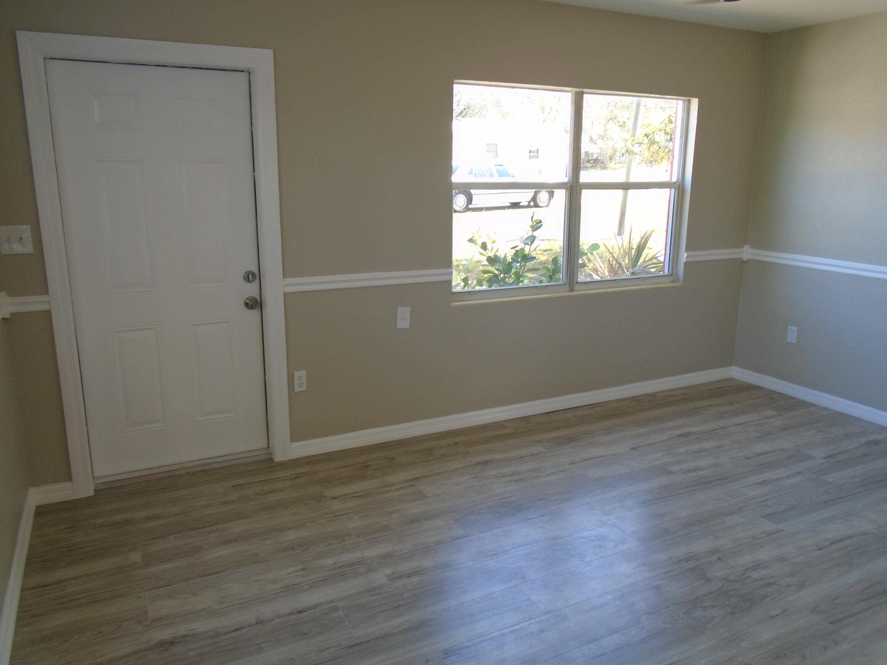 2405 3rd Av Avenue SE, Vero Beach, FL 32962 — photo 9 of 24