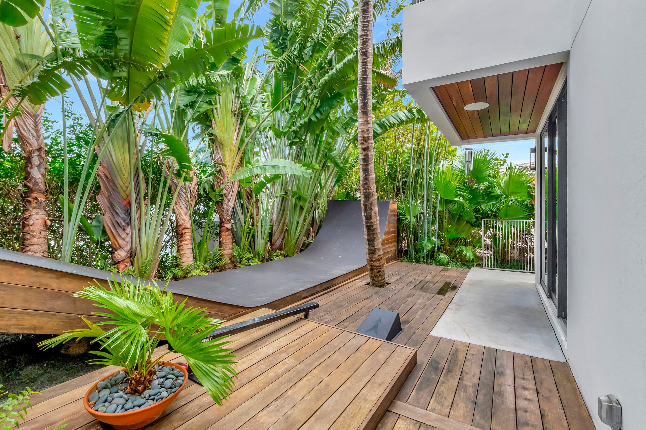 3421 Beacon Street, Pompano Beach, FL 33062 — photo 102 of 127