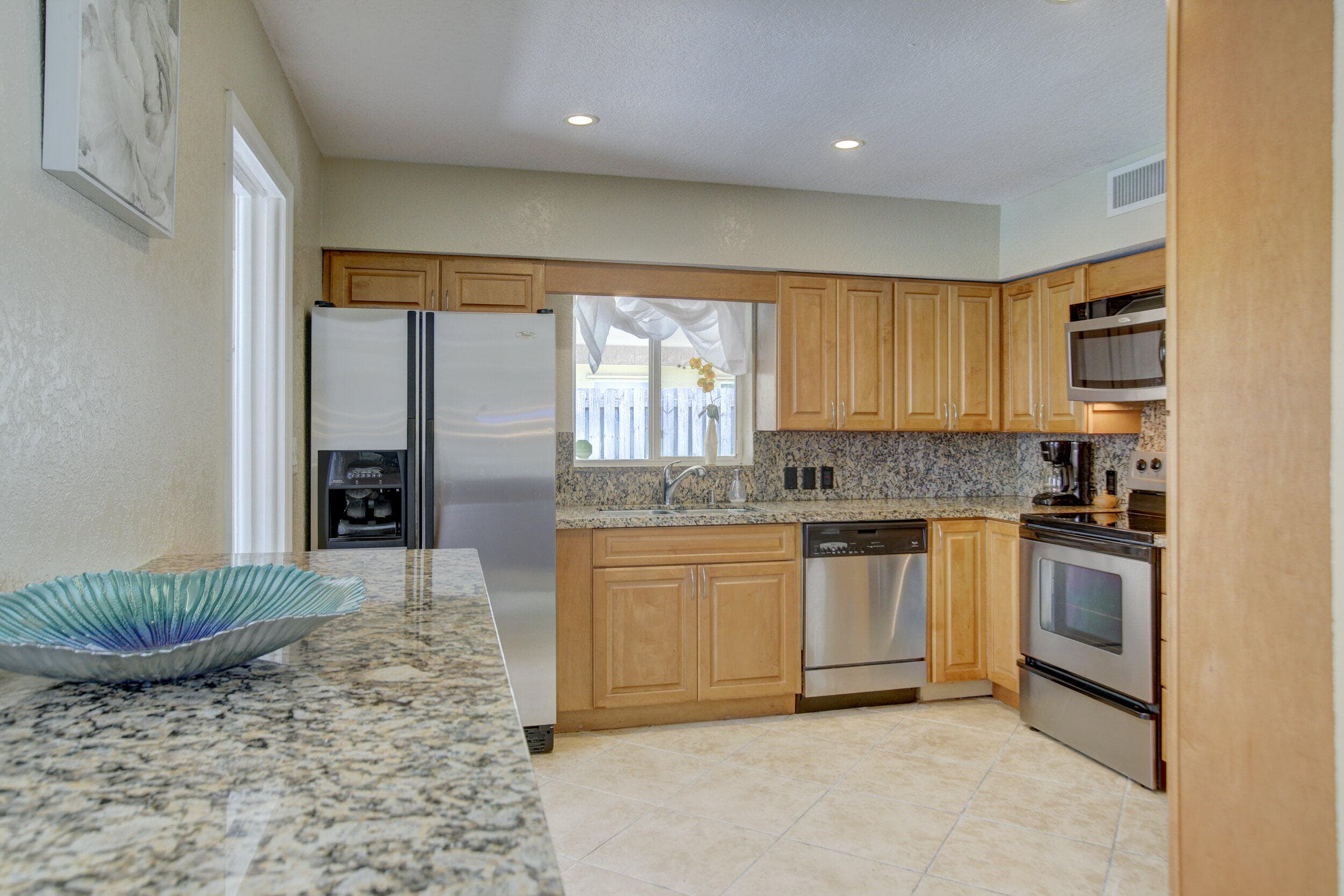808 SE 13 Court, Deerfield Beach, FL 33441 — photo 13 of 42