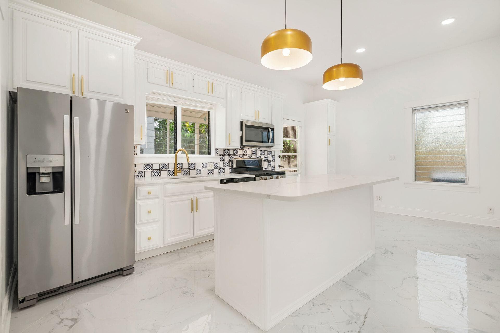 232 Rugby Road, West Palm Beach, FL 33405 — photo 4 of 40