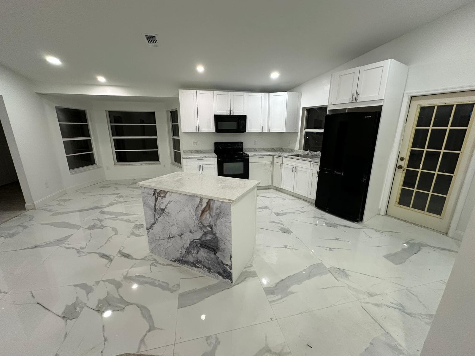 1231 N Greentree Terrace, Lecanto, FL 34461 — photo 5 of 9