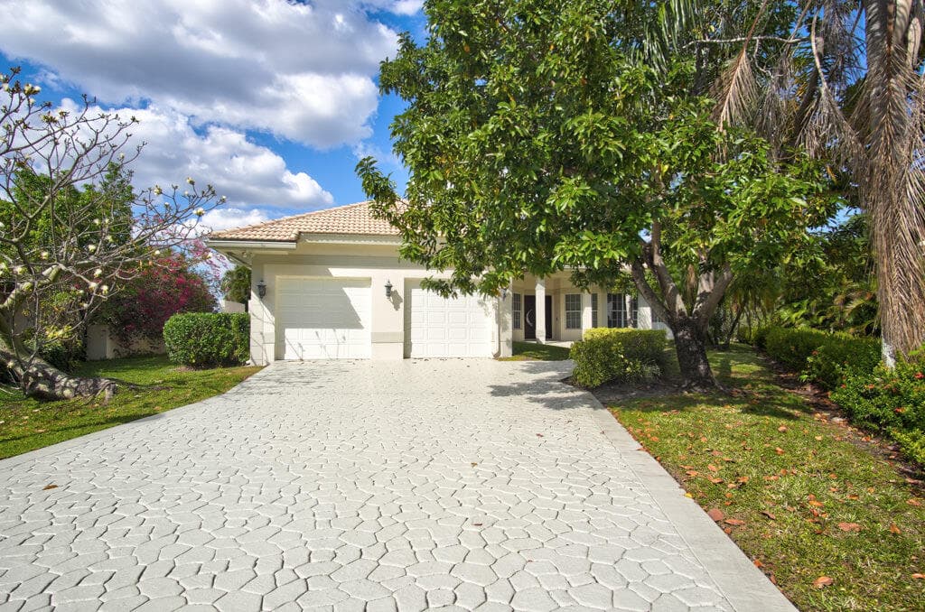 1823 SW 17th Street, Boca Raton, FL 33486 — photo 11 of 67