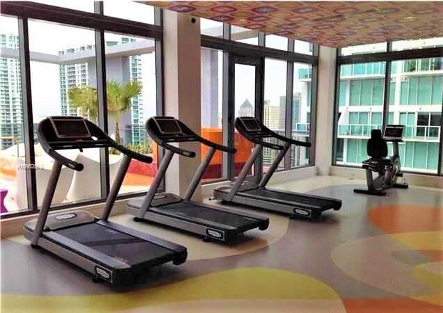 31 SE 6th Street 602, Miami, FL 33131 — photo 25 of 39