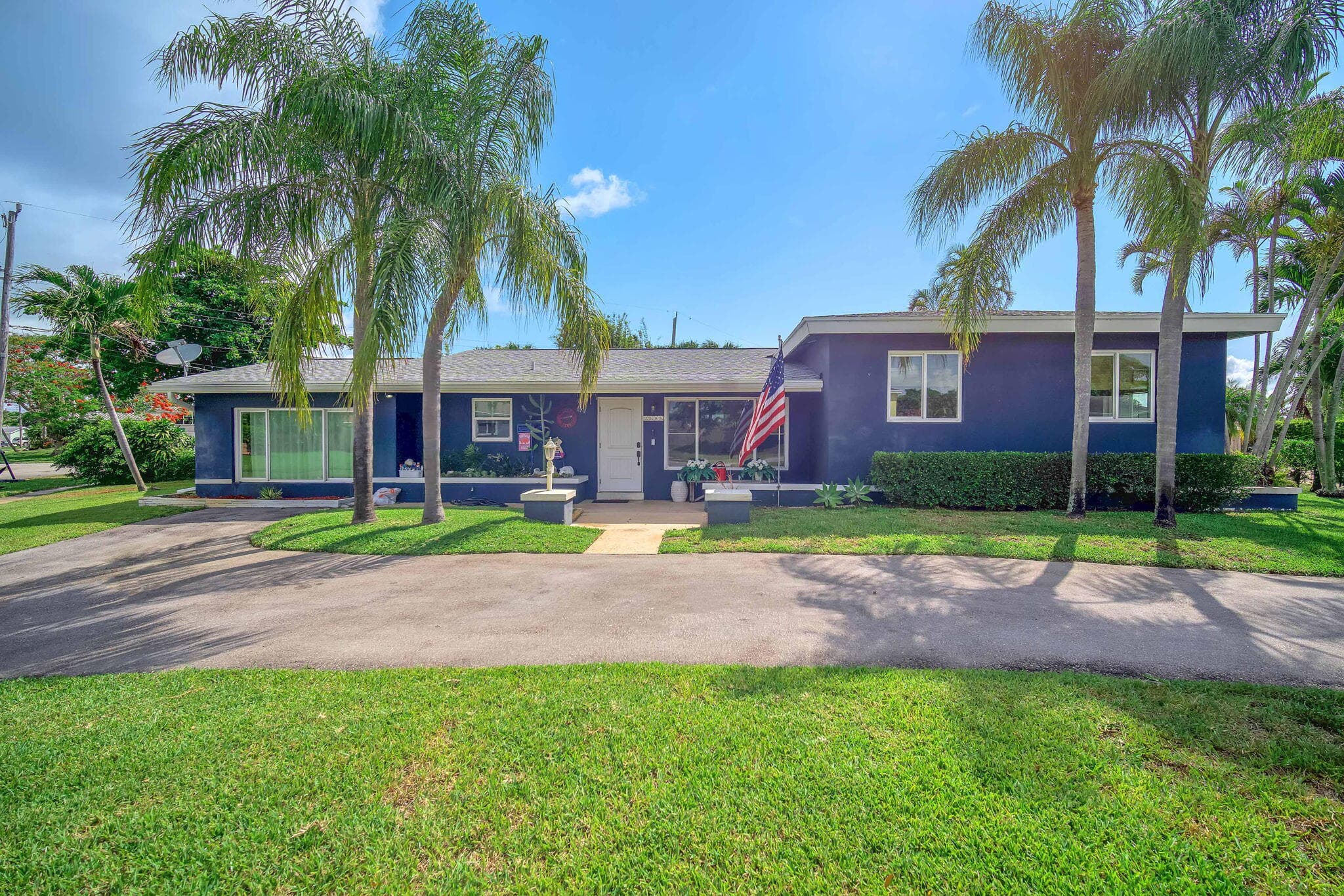 2108 Lake Bass Circle, Lake Worth, FL 33461 — photo 1 of 28