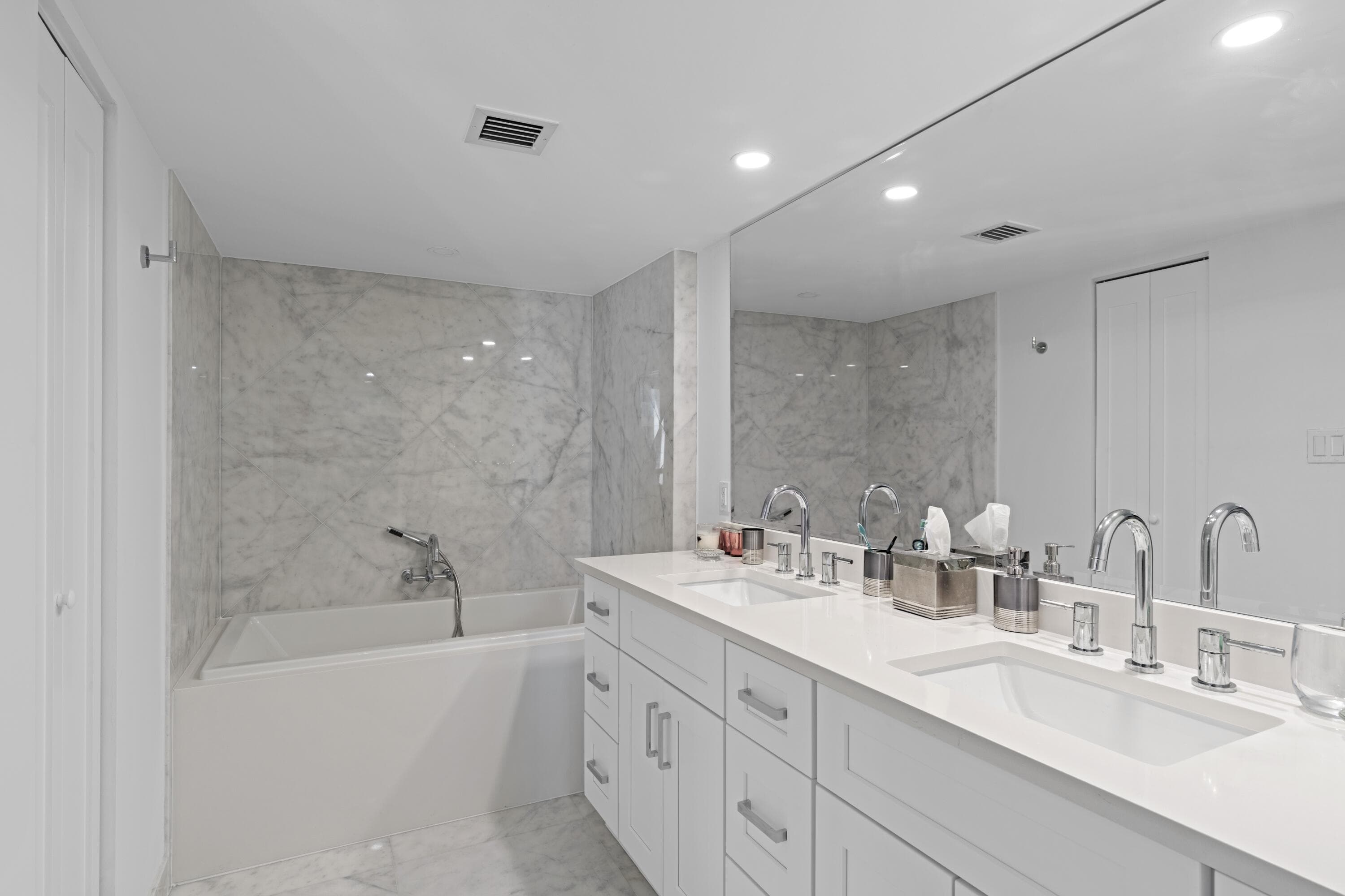 5380 N Ocean Drive 10d, Riviera Beach, FL 33404 — photo 17 of 23