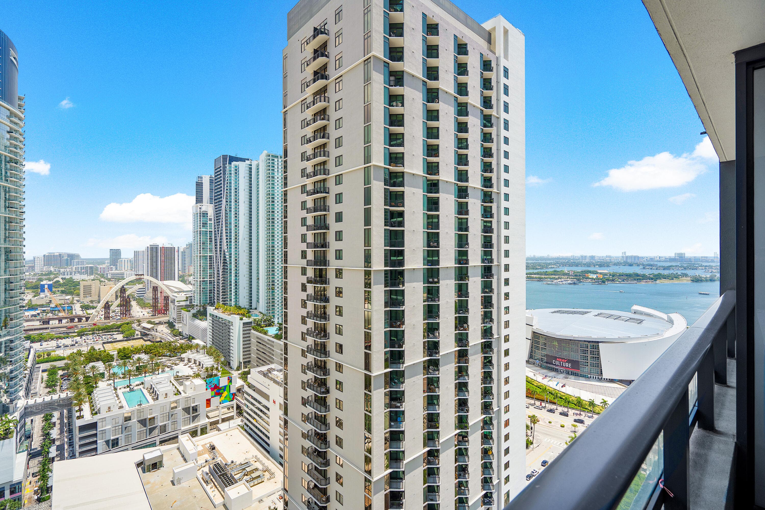 601 NE 1st Avenue 2809, Miami, FL 33132 — photo 25 of 61