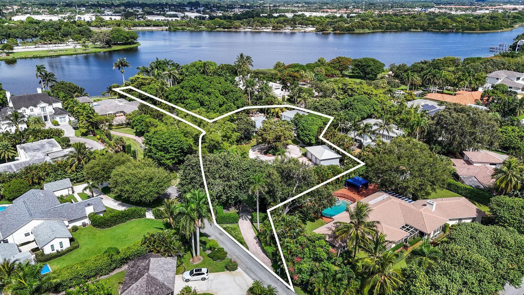 920 Hibiscus Lane, Delray Beach, FL 33444 — photo 9 of 39