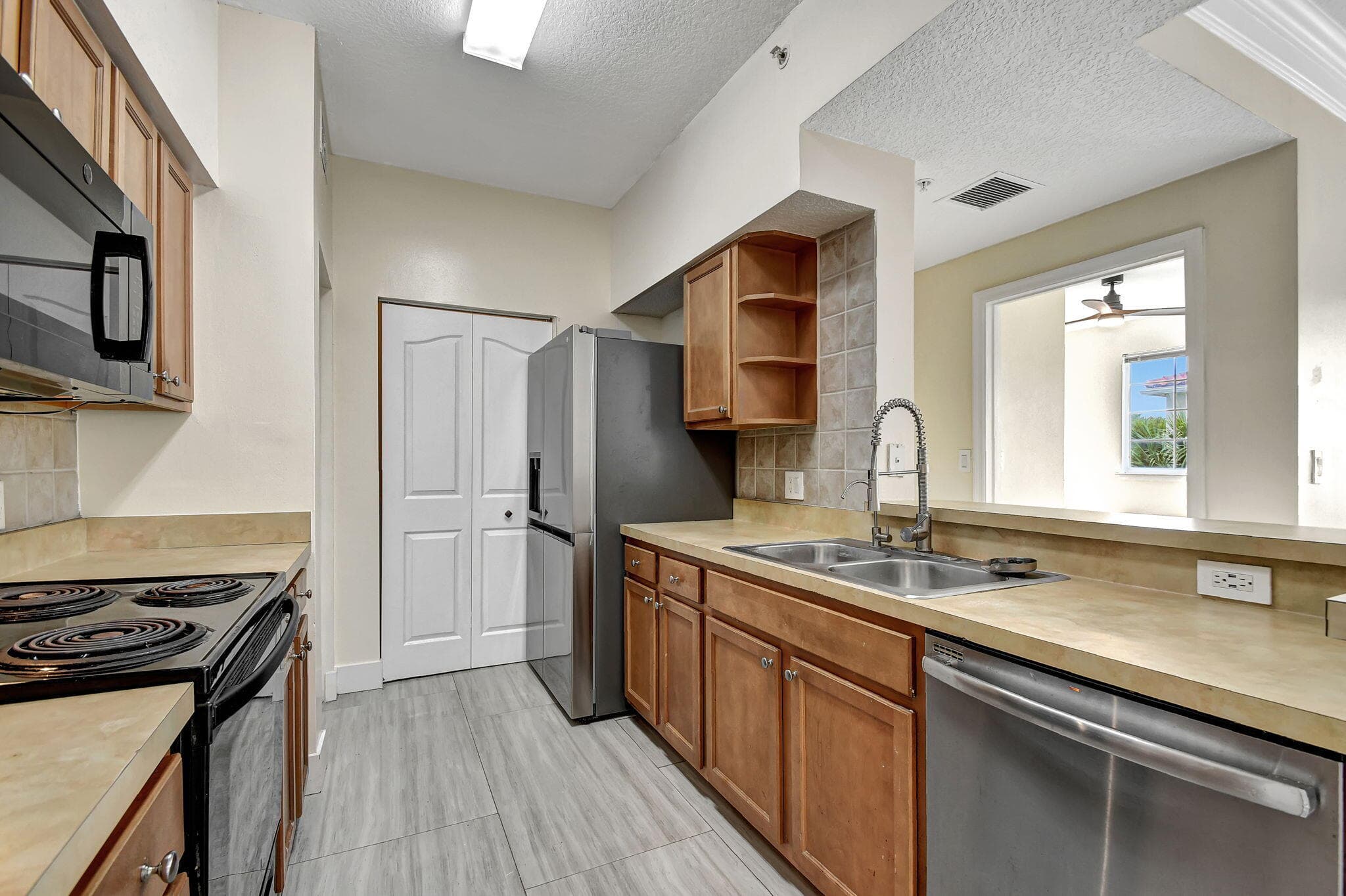 9873 Baywinds Drive 5302, West Palm Beach, FL 33411 — photo 19 of 43