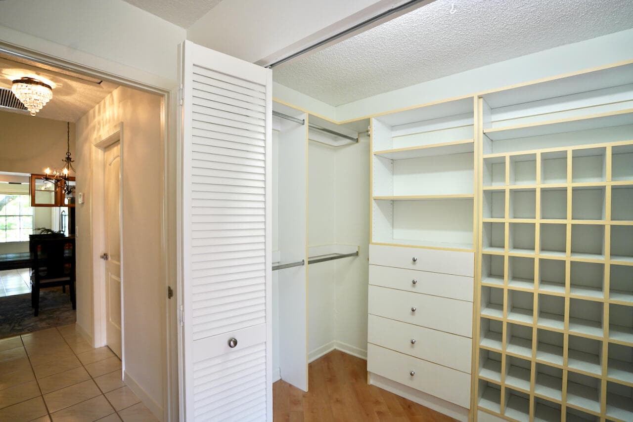 2121 S Ocean Boulevard 804, Lauderdale-By-The-Sea, FL 33062 — photo 18 of 23
