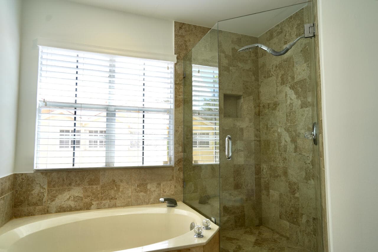 2121 S Ocean Boulevard 804, Lauderdale-By-The-Sea, FL 33062 — photo 20 of 23